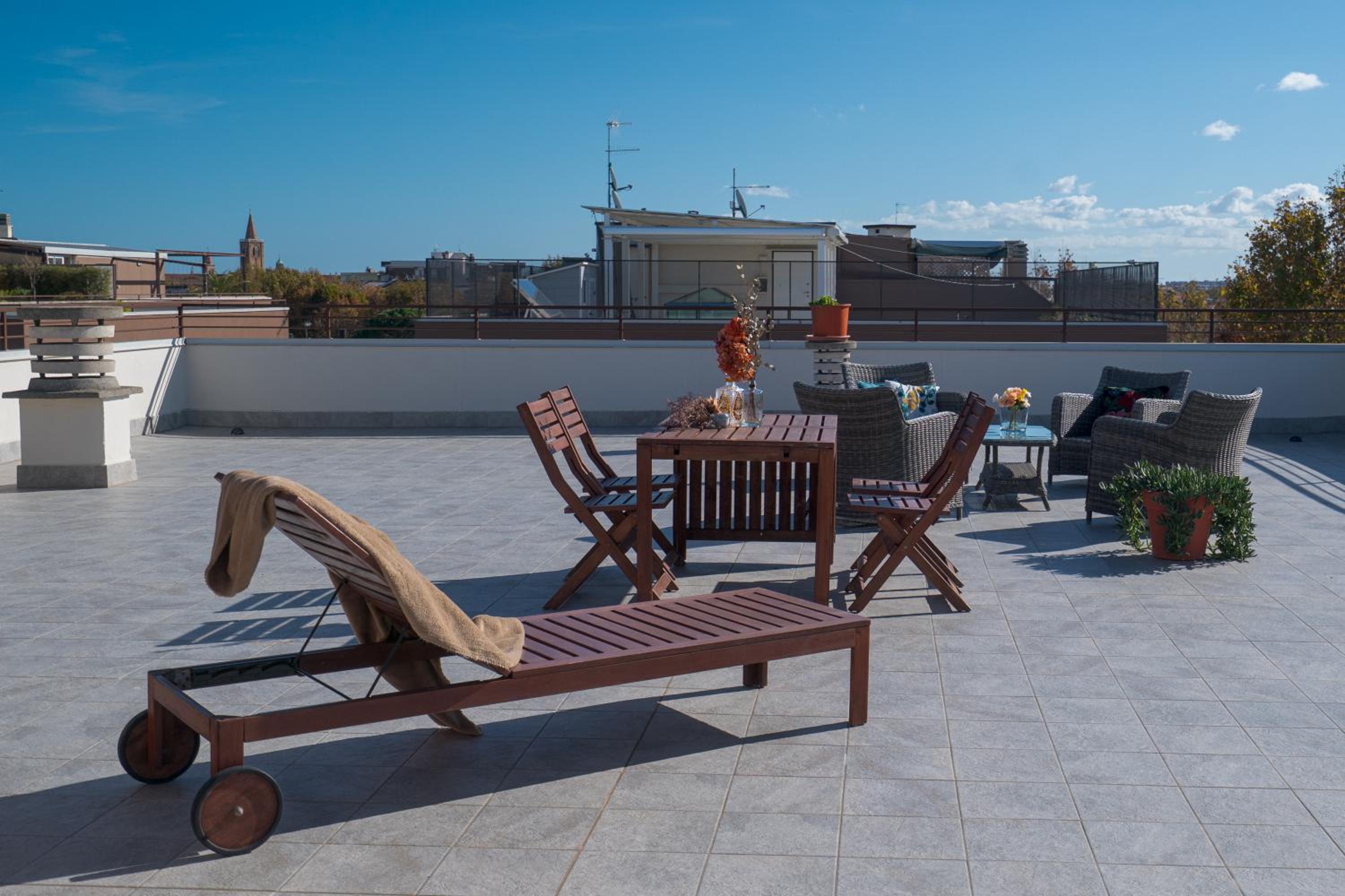 Essenza Suite Apartments