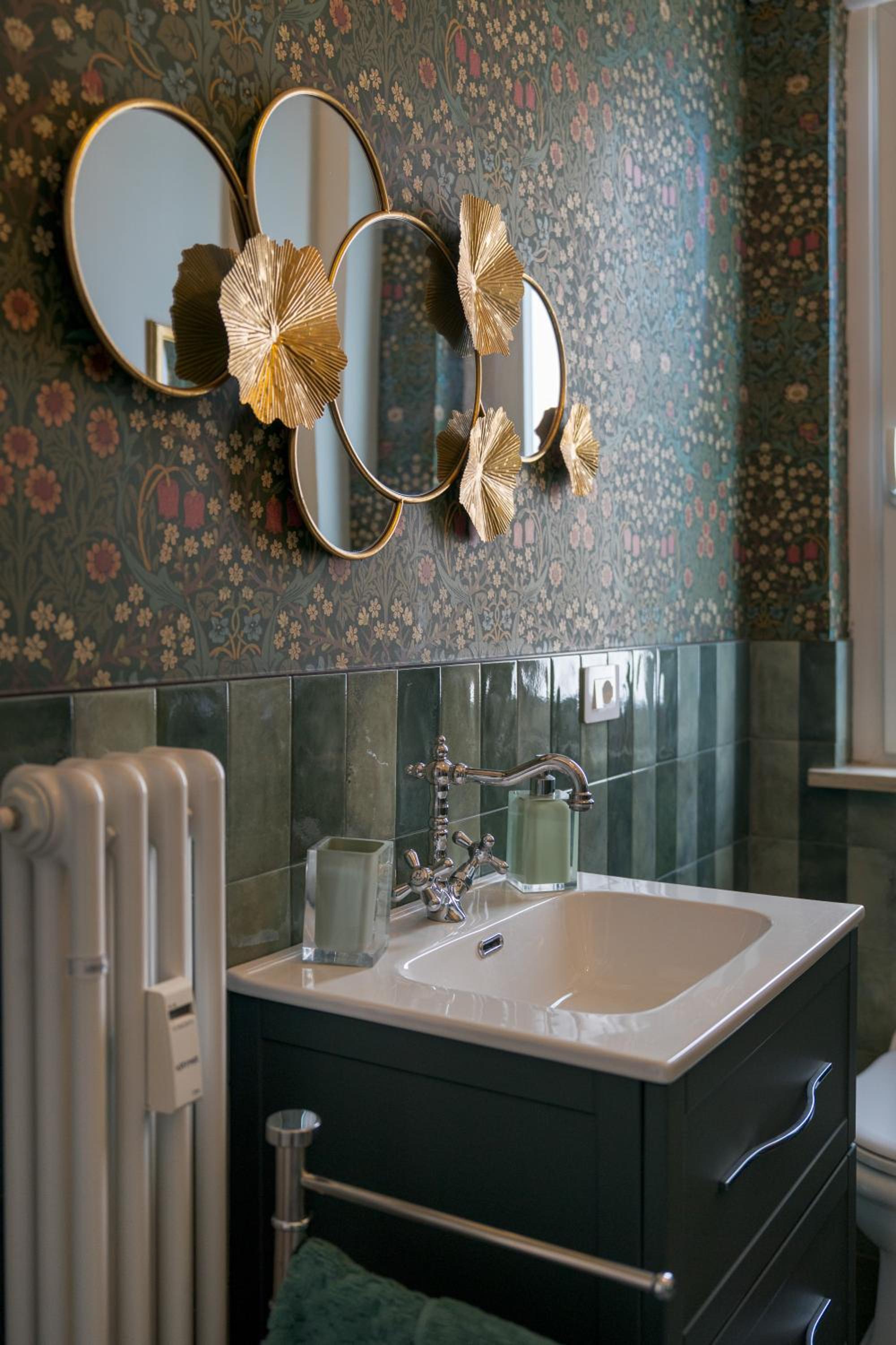 Essenza Suite Apartments