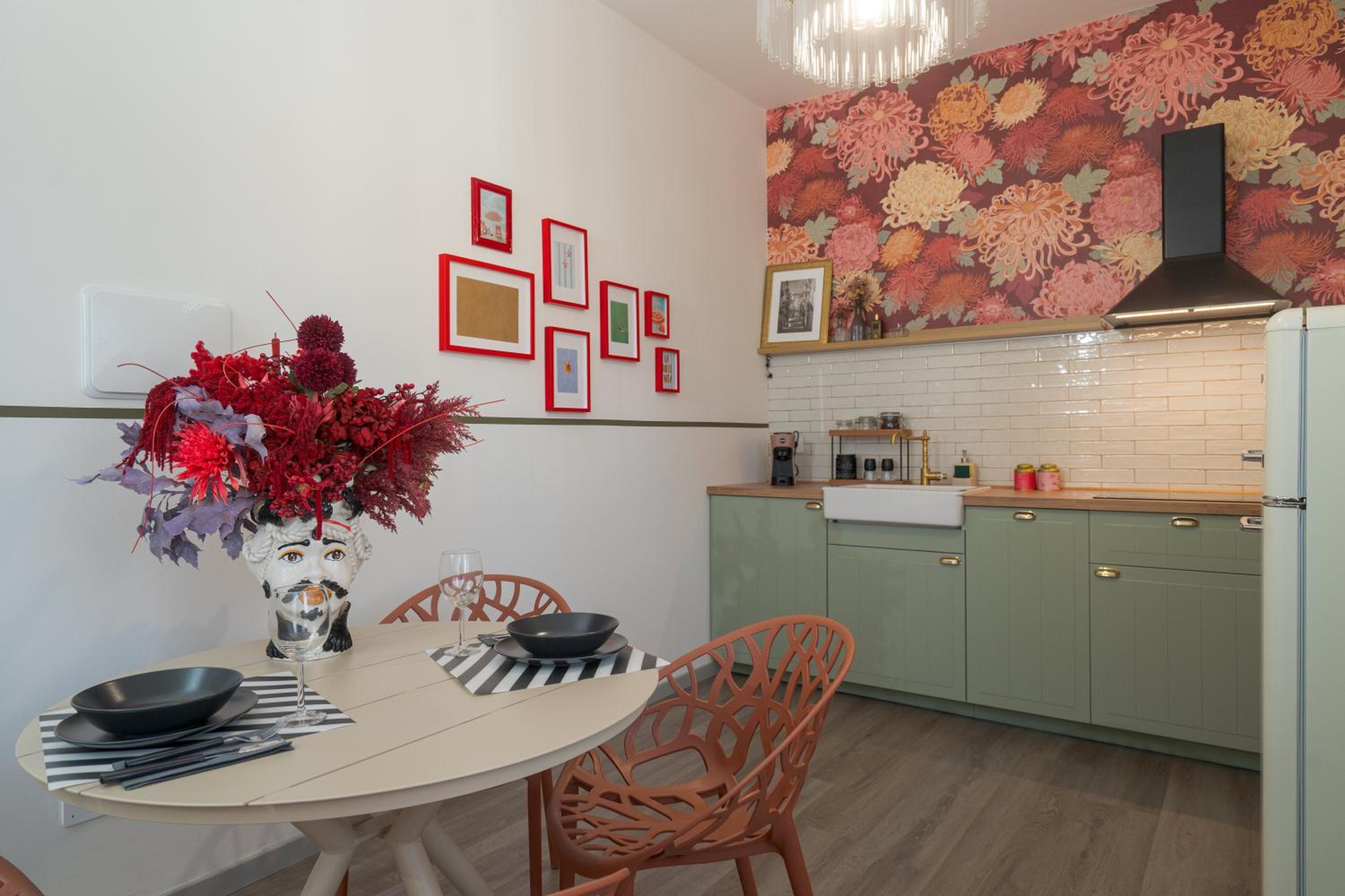 Essenza Suite Apartments