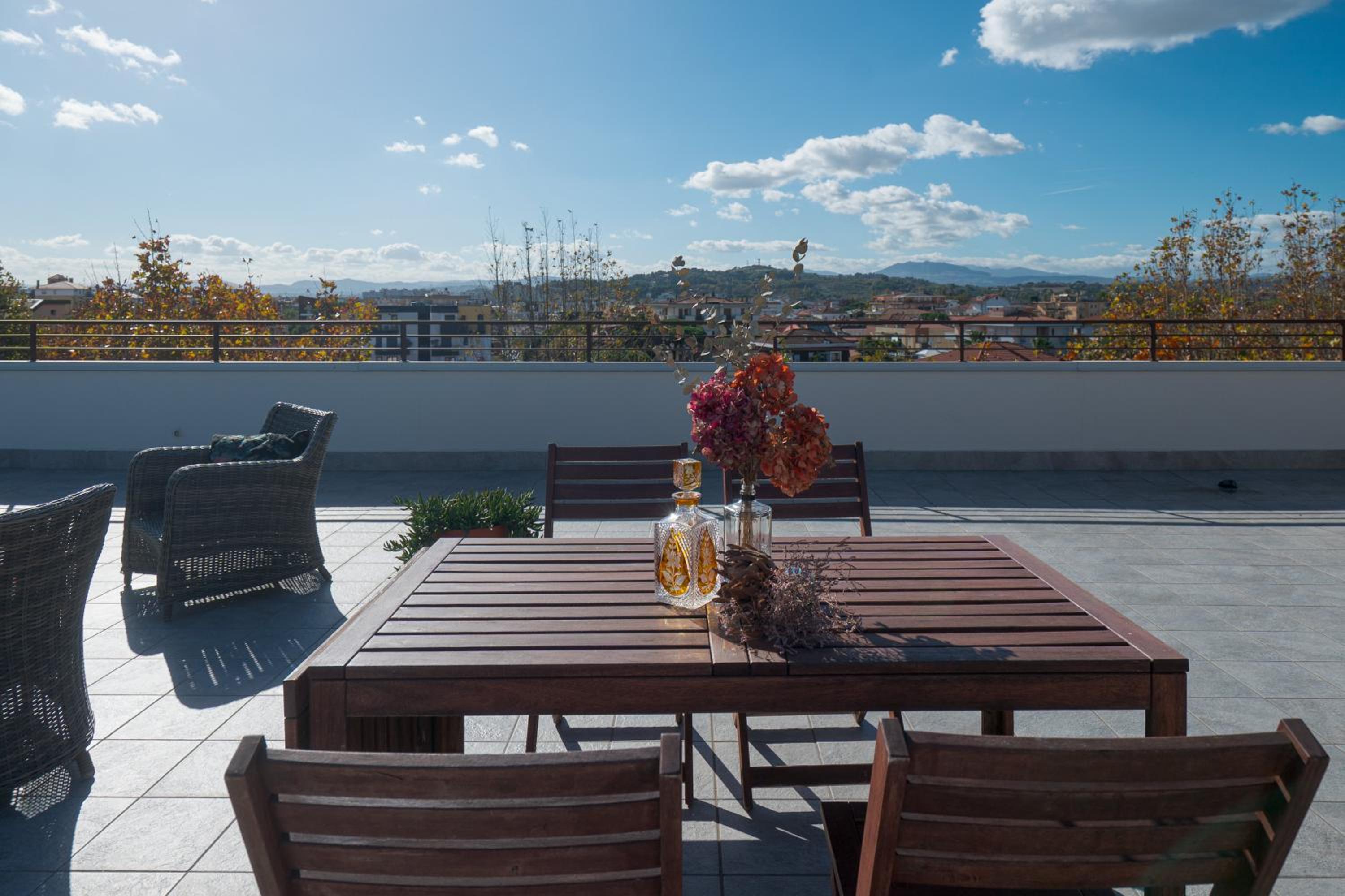 Essenza Suite Apartments
