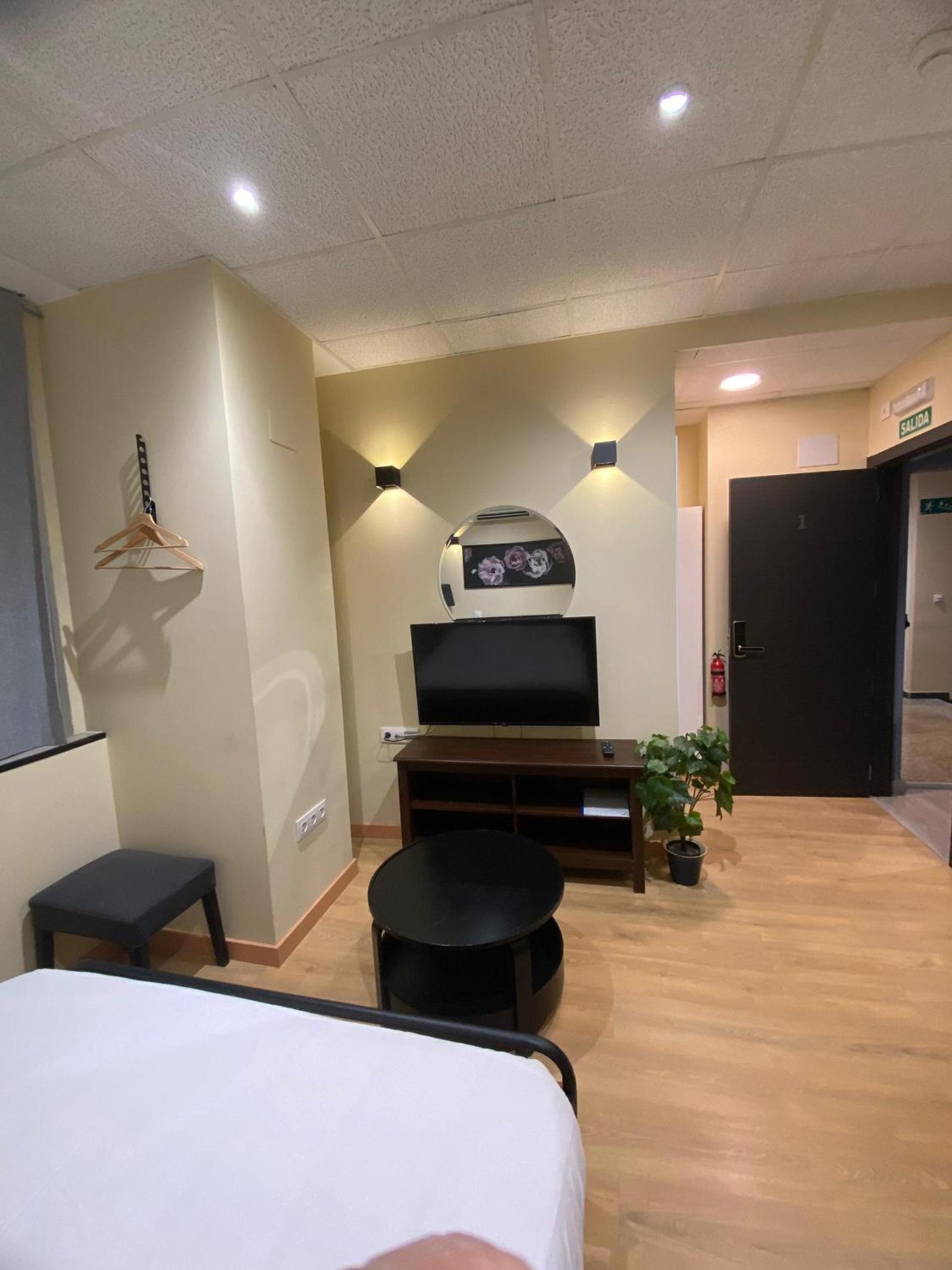 Estudios 85 - Cerca de Madrid, Toledo y Parque Warner