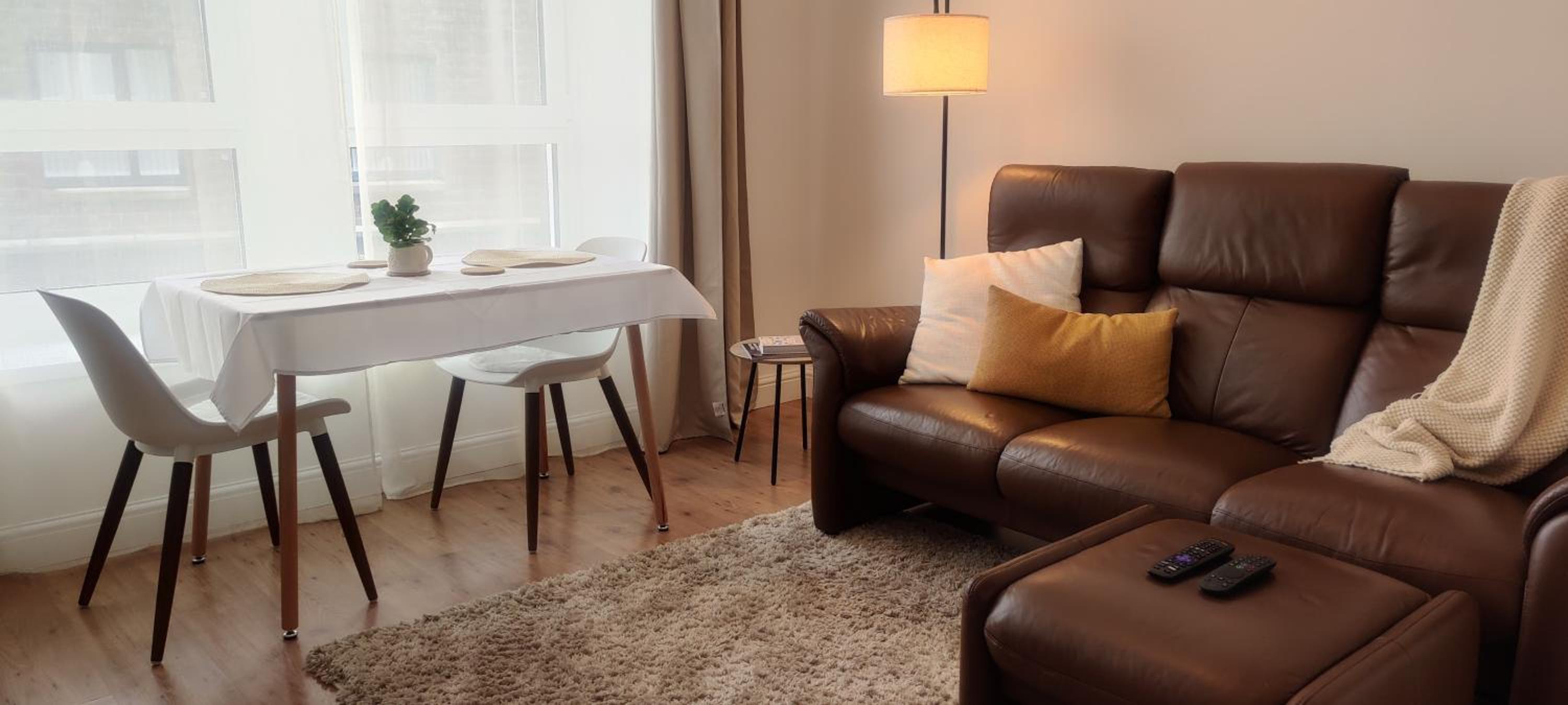Central 1-bed flat - Walk to shops, pubs and station
