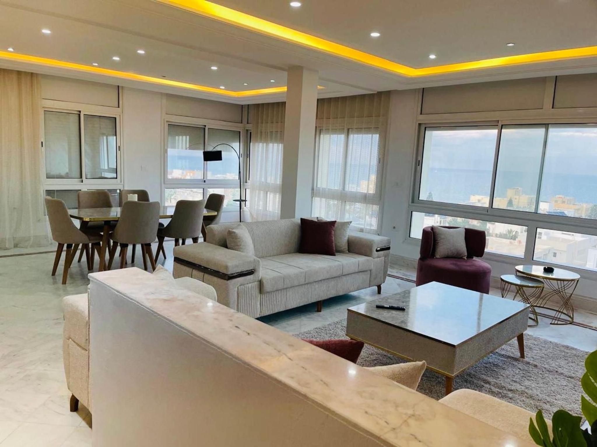 Luxury Stay with Panoramic Sea Views, Tourist zone