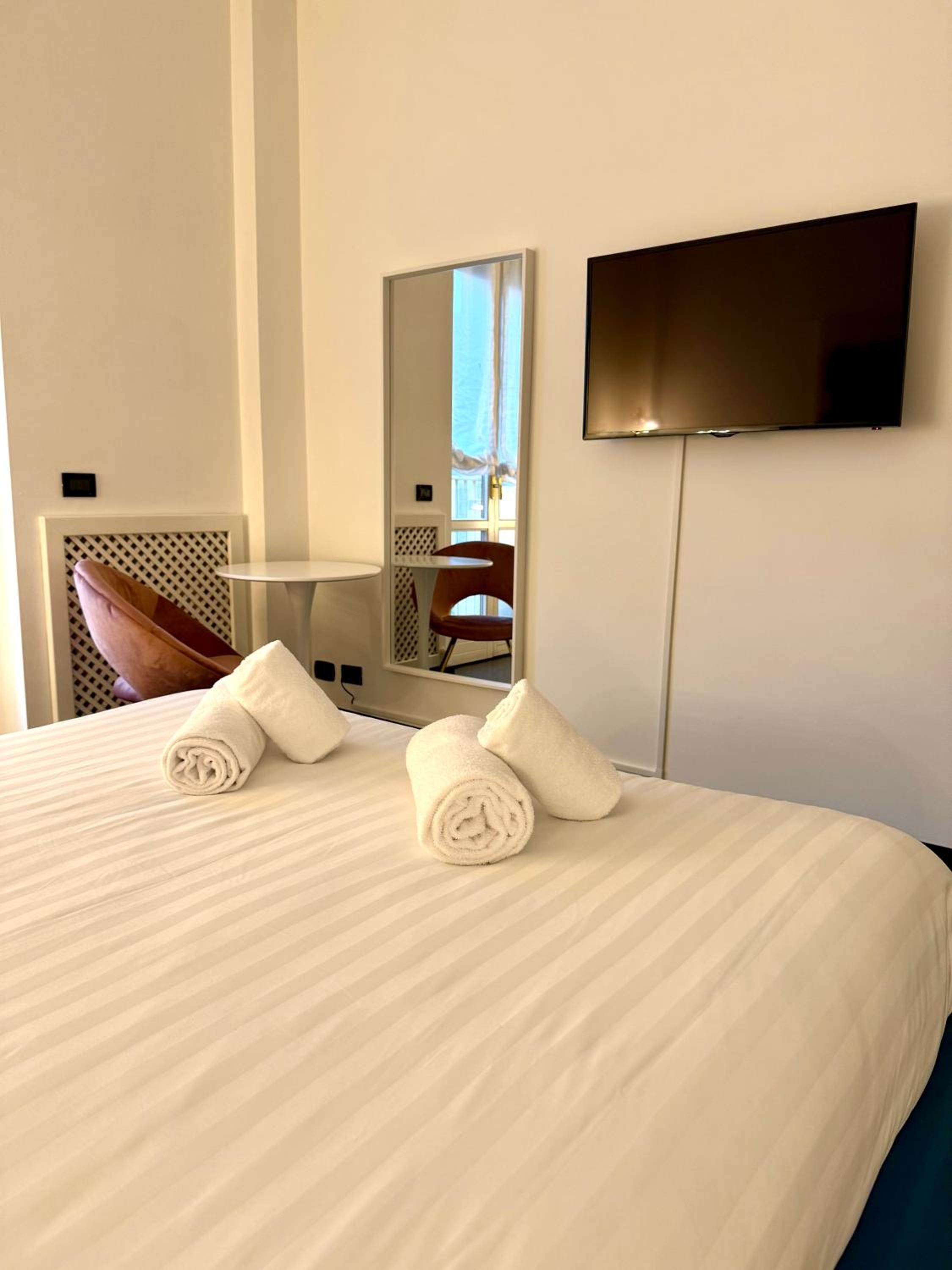 LURO Deluxe Apartments - Savoia Marble Suite - Repubblica