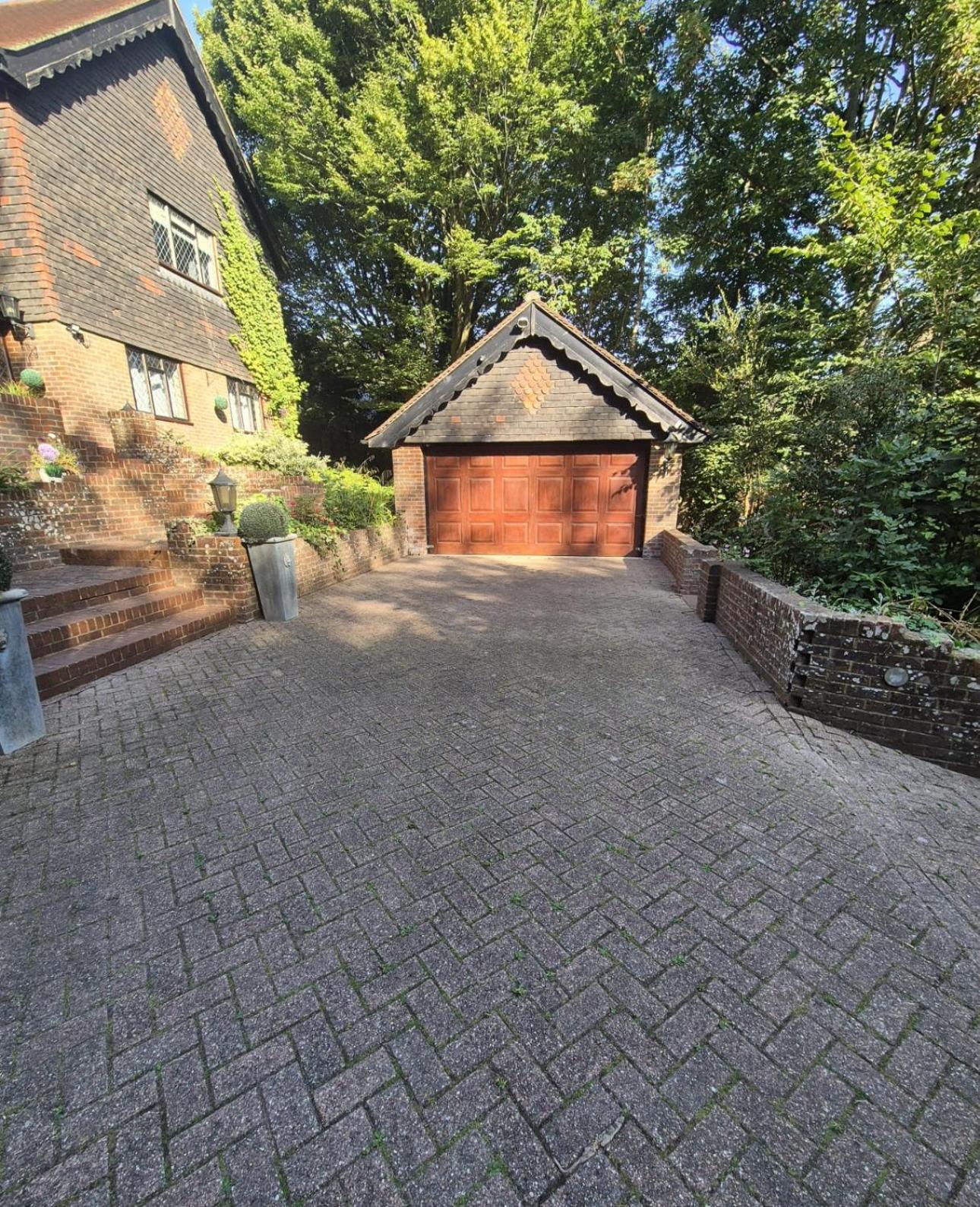 Traditional English house TravellerAwards2026