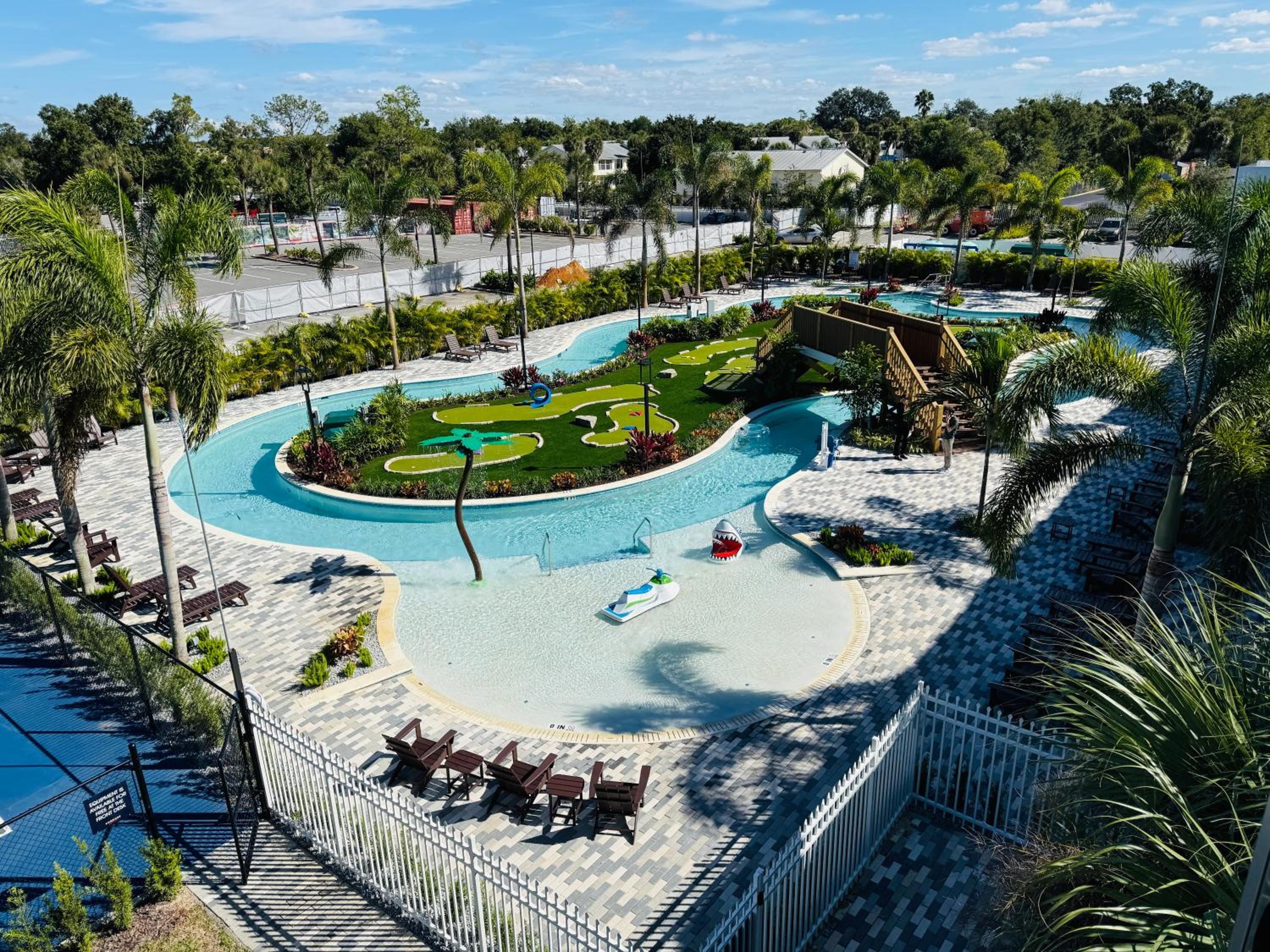 Kompose Boutique Resort @ Theme Parks