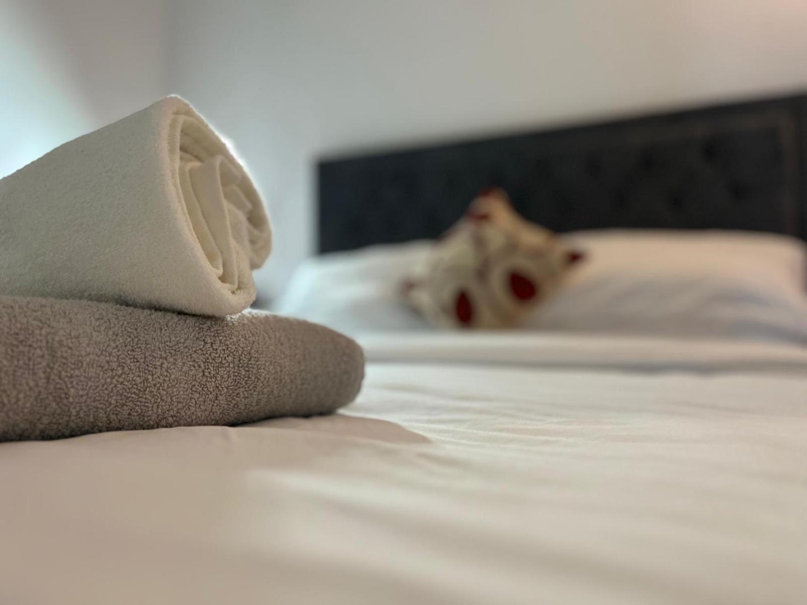 Near City Centre, Free Parking
