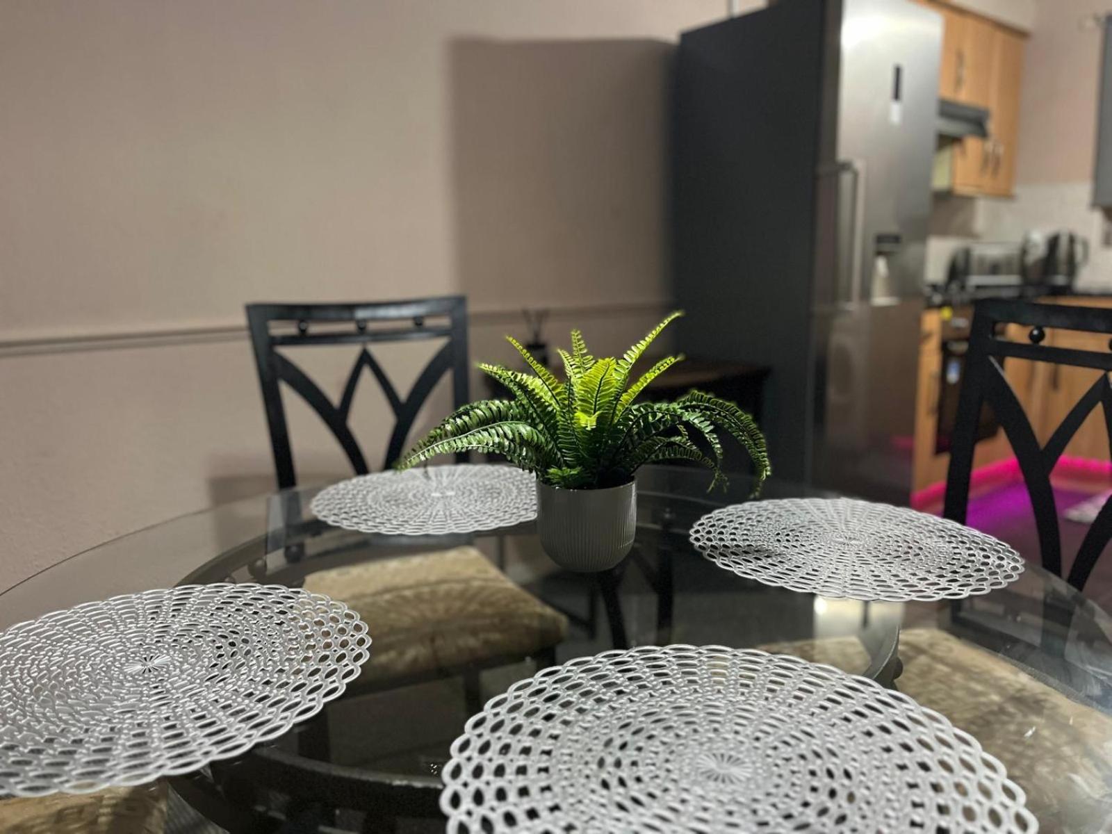 Near City Centre, Free Parking