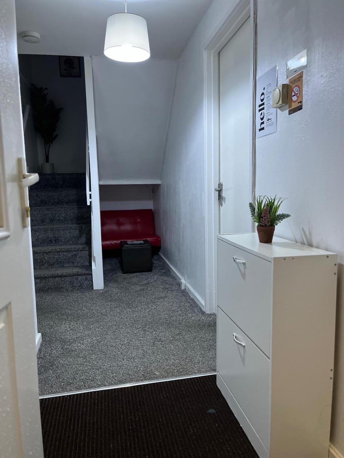 Near City Centre, Free Parking