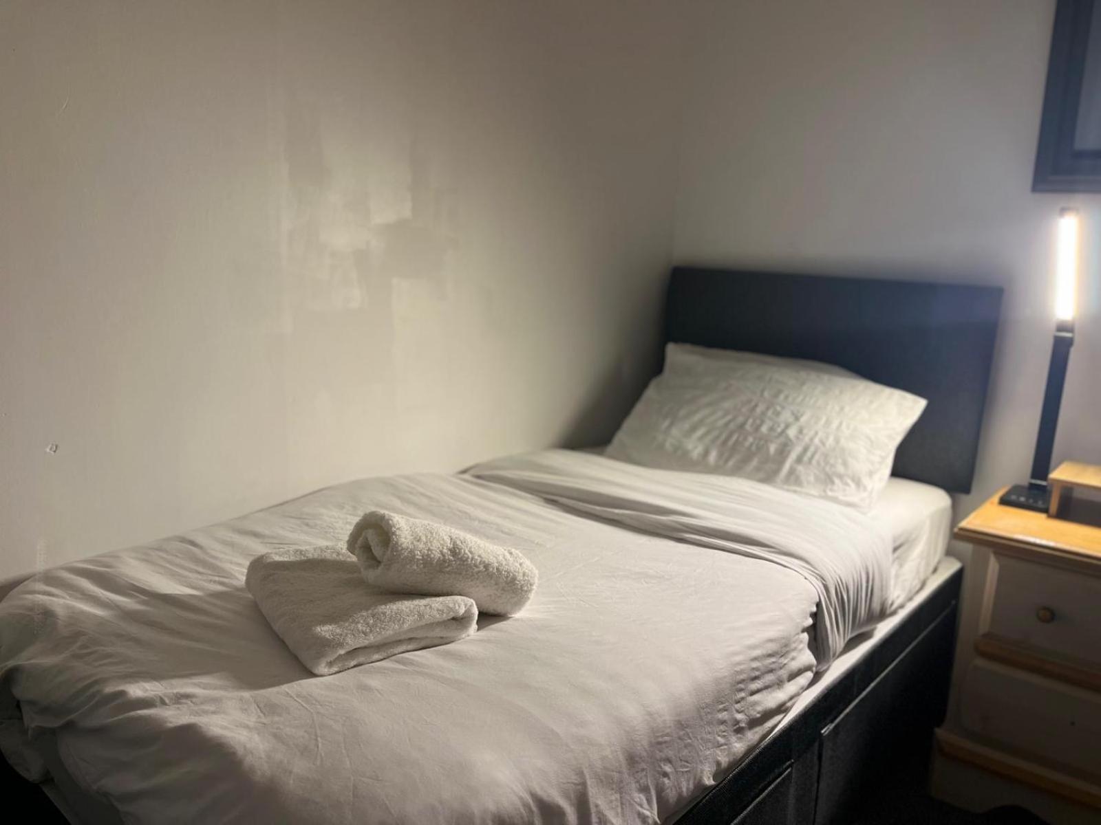 Near City Centre, Free Parking