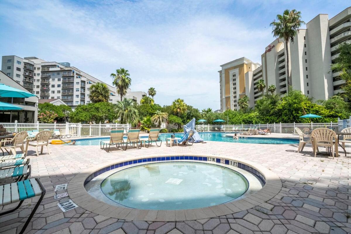 New Studio with Private Terrace and Volcano Bay view 5 min EPIC parking free