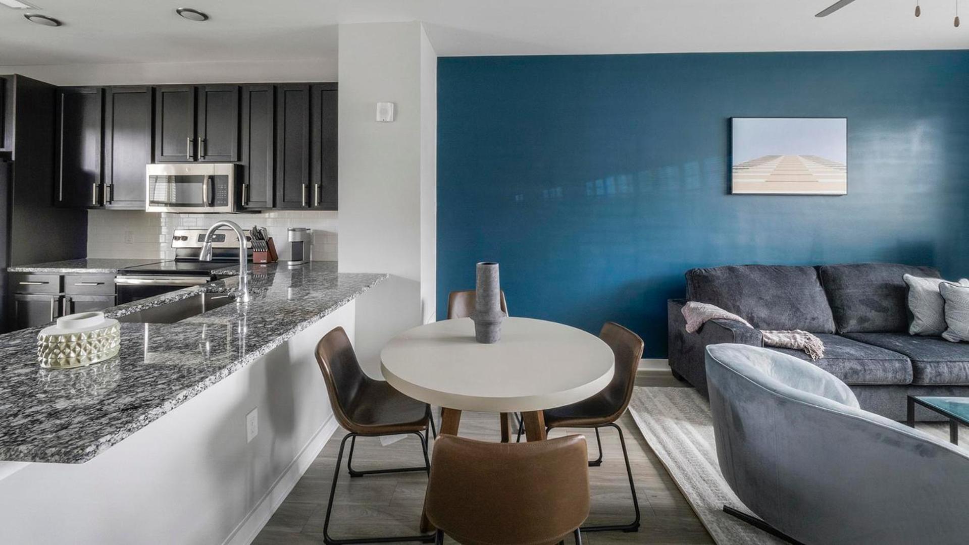 Landing Incredible 1BD Pool Gym