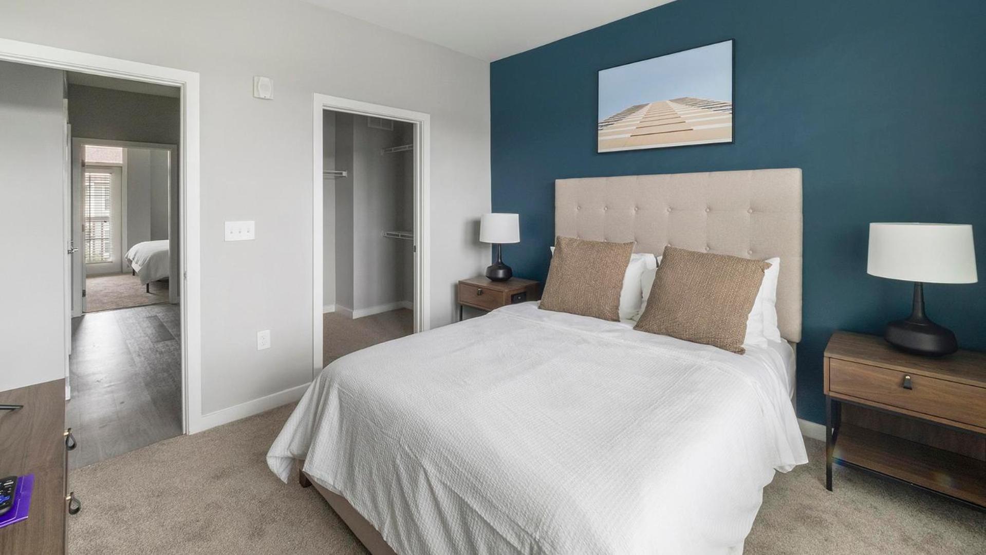 Landing Incredible 1BD Pool Gym