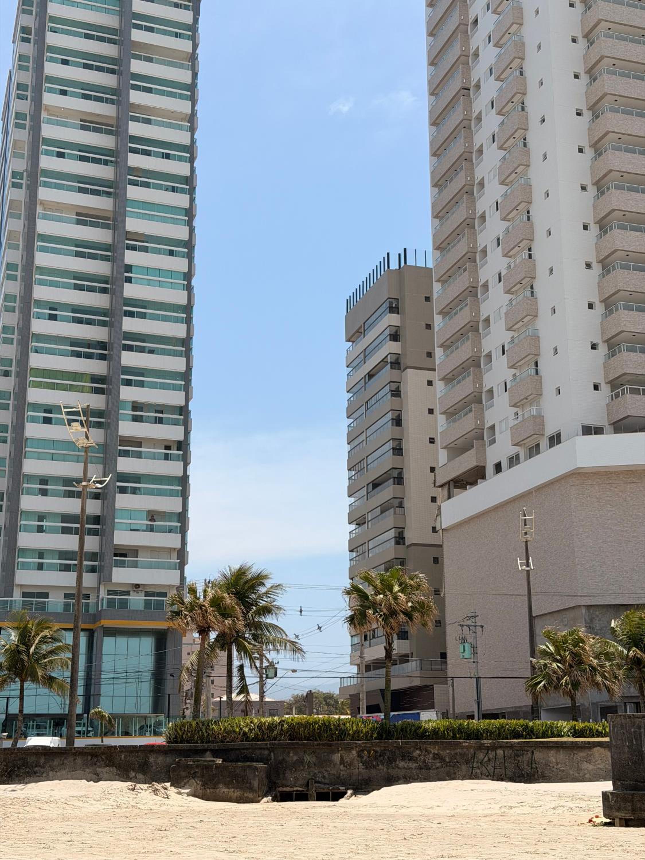 Apartamento novo pé na areia vista mar