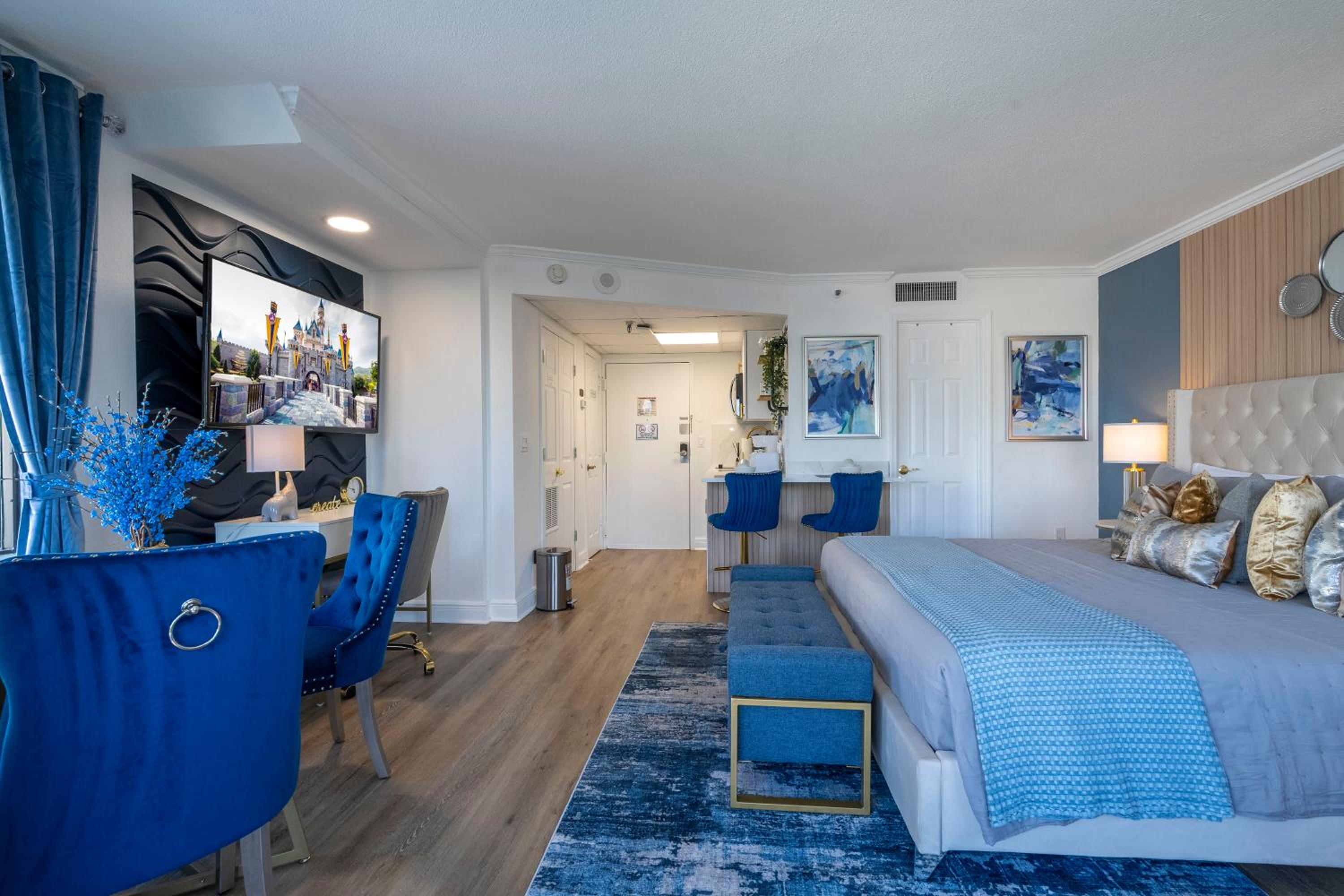New Studio with Private Terrace and Volcano Bay view 5 min EPIC parking free