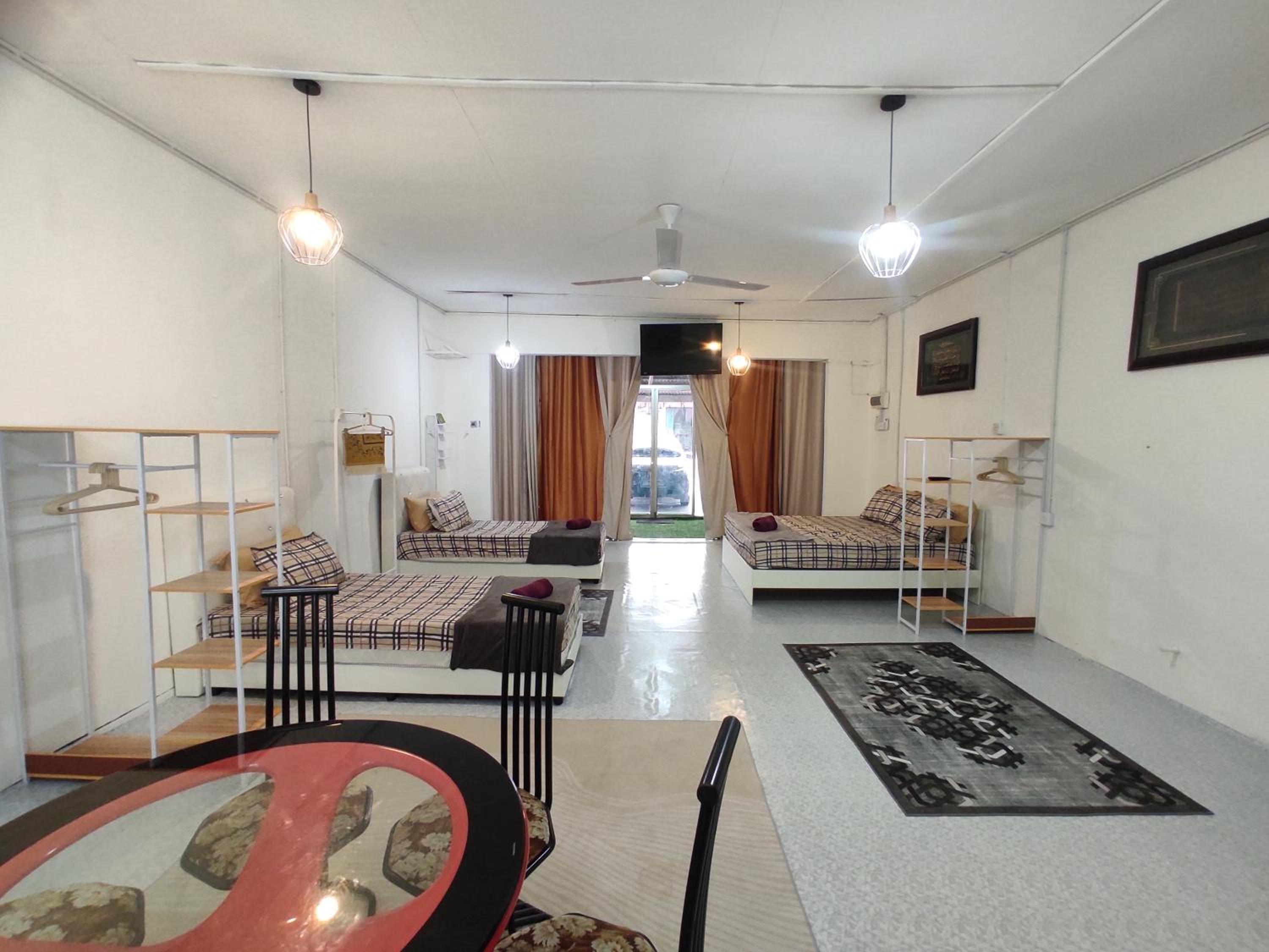 Homestay RnR CafeStay