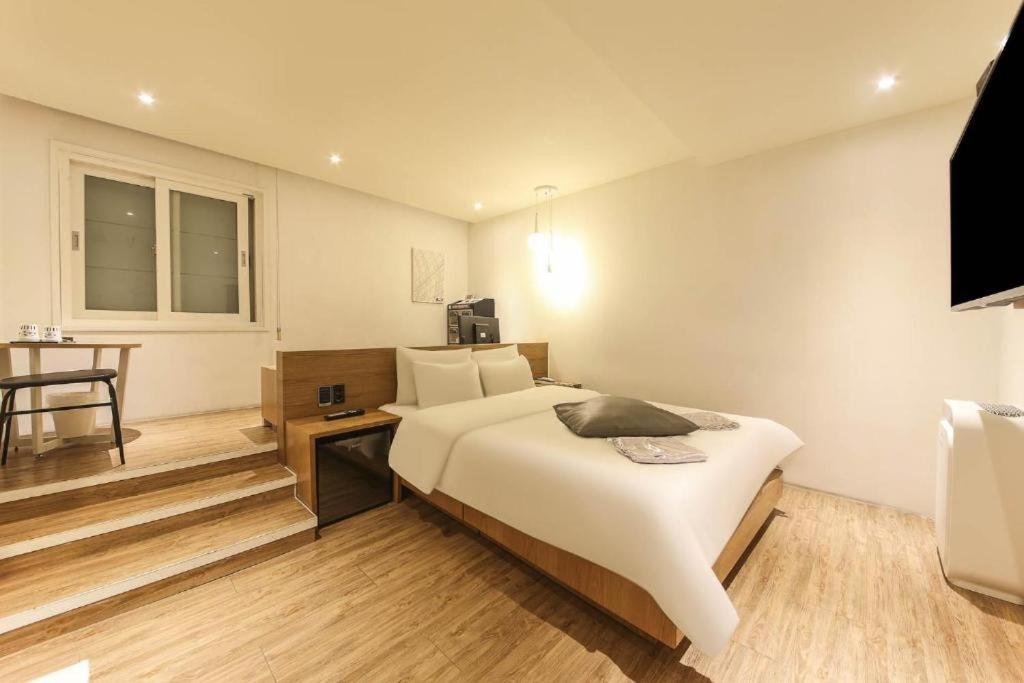 Hotel Yaja Sasang Terminal