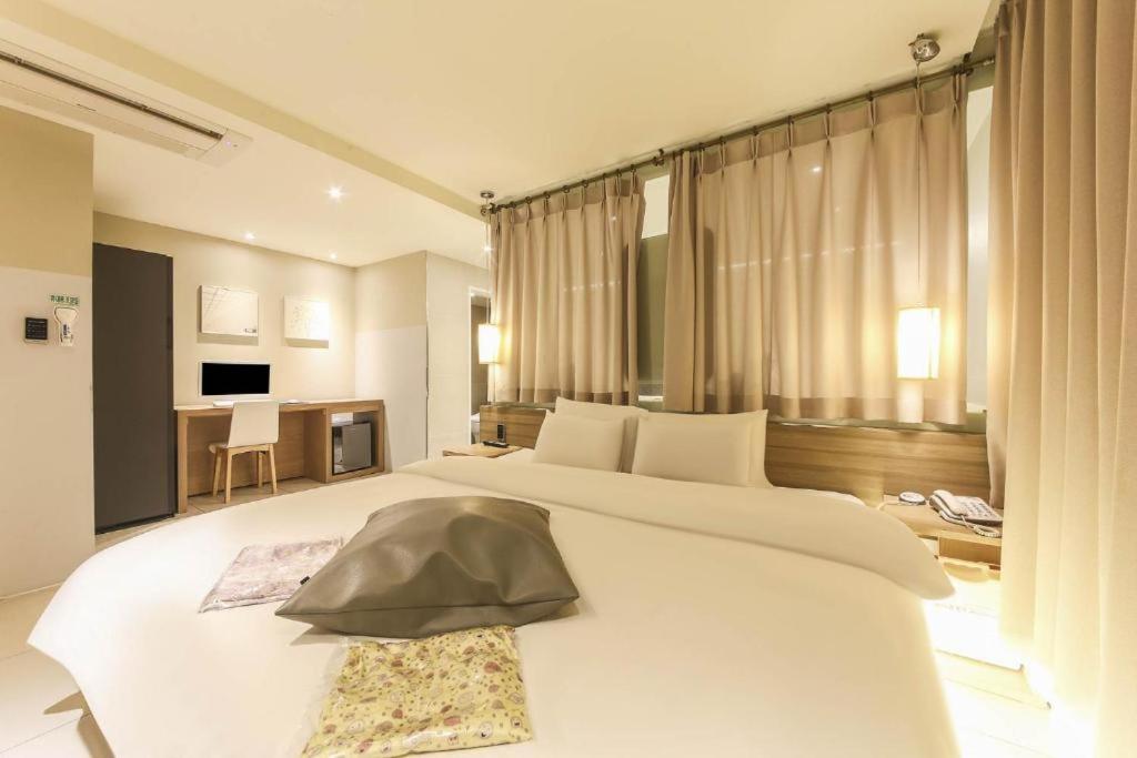 Hotel Yaja Sasang Terminal
