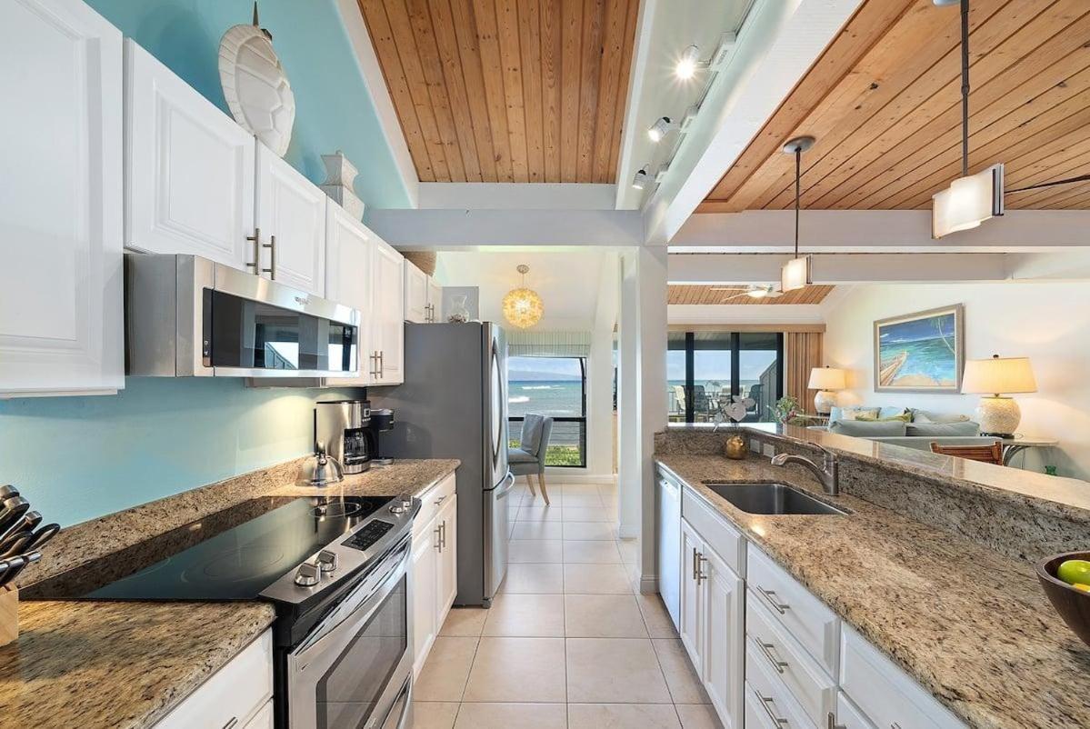 Kahana Village 34 · KHV 34 Direct Ocean Front Views 2BD Kahana C