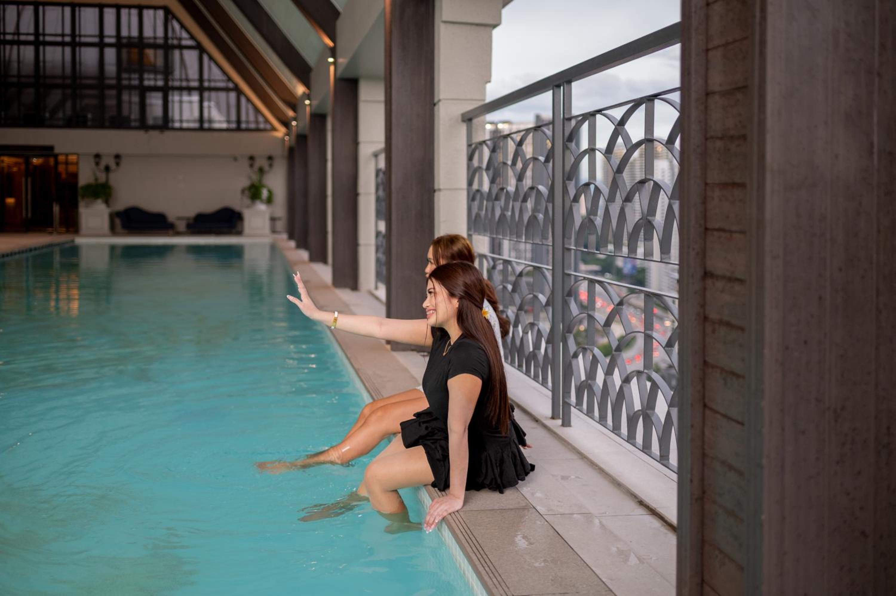 Paxtonz Suites,1Utama,IKEA Damansara,SEGi,Desa Park