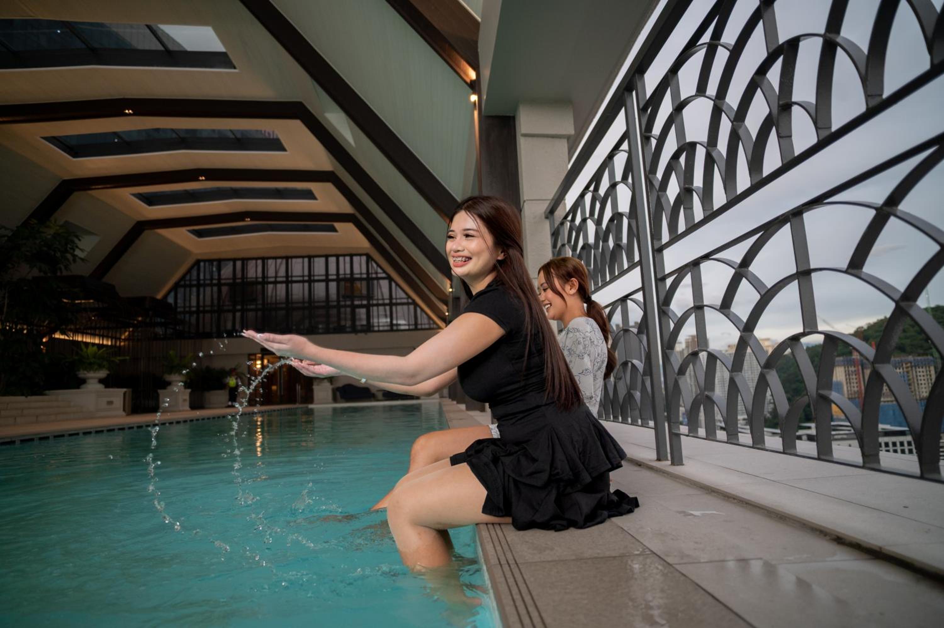 Paxtonz Suites,1Utama,IKEA Damansara,SEGi,Desa Park