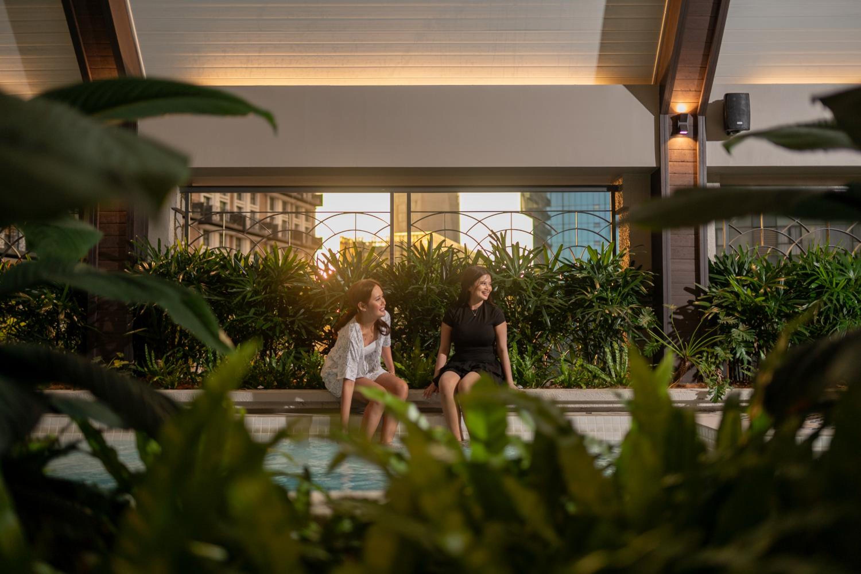 Paxtonz Suites,1Utama,IKEA Damansara,SEGi,Desa Park