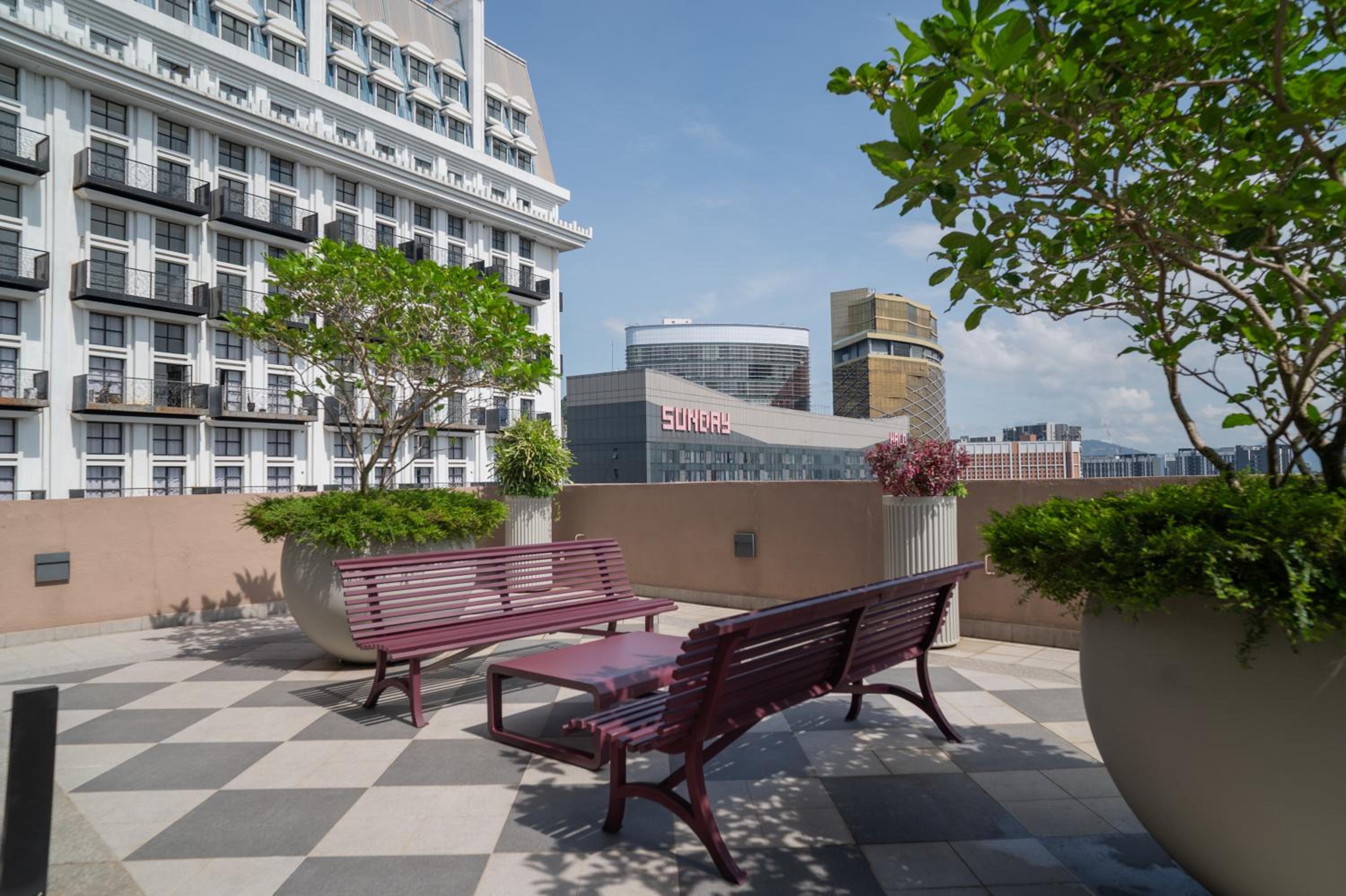Paxtonz Suites,1Utama,IKEA Damansara,SEGi,Desa Park
