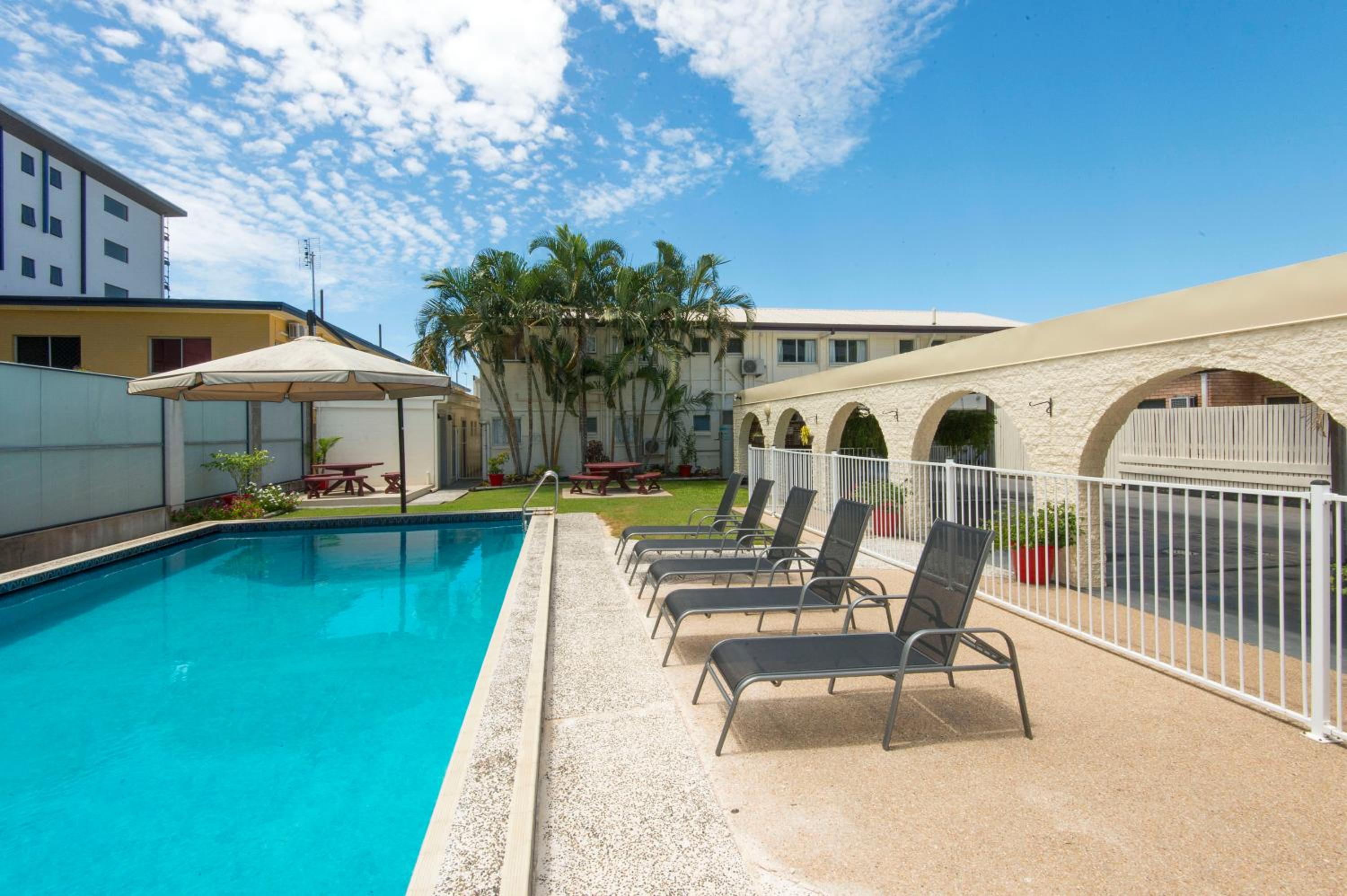 Coral Sands Motel