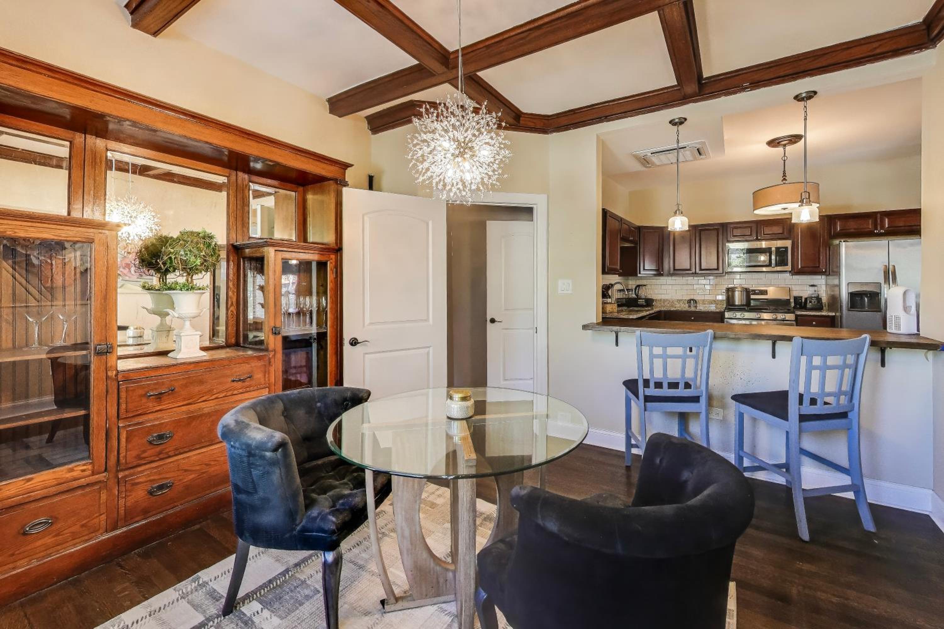 Edgewater King 1 Bd - Near Loyola, Beach &Andersonville