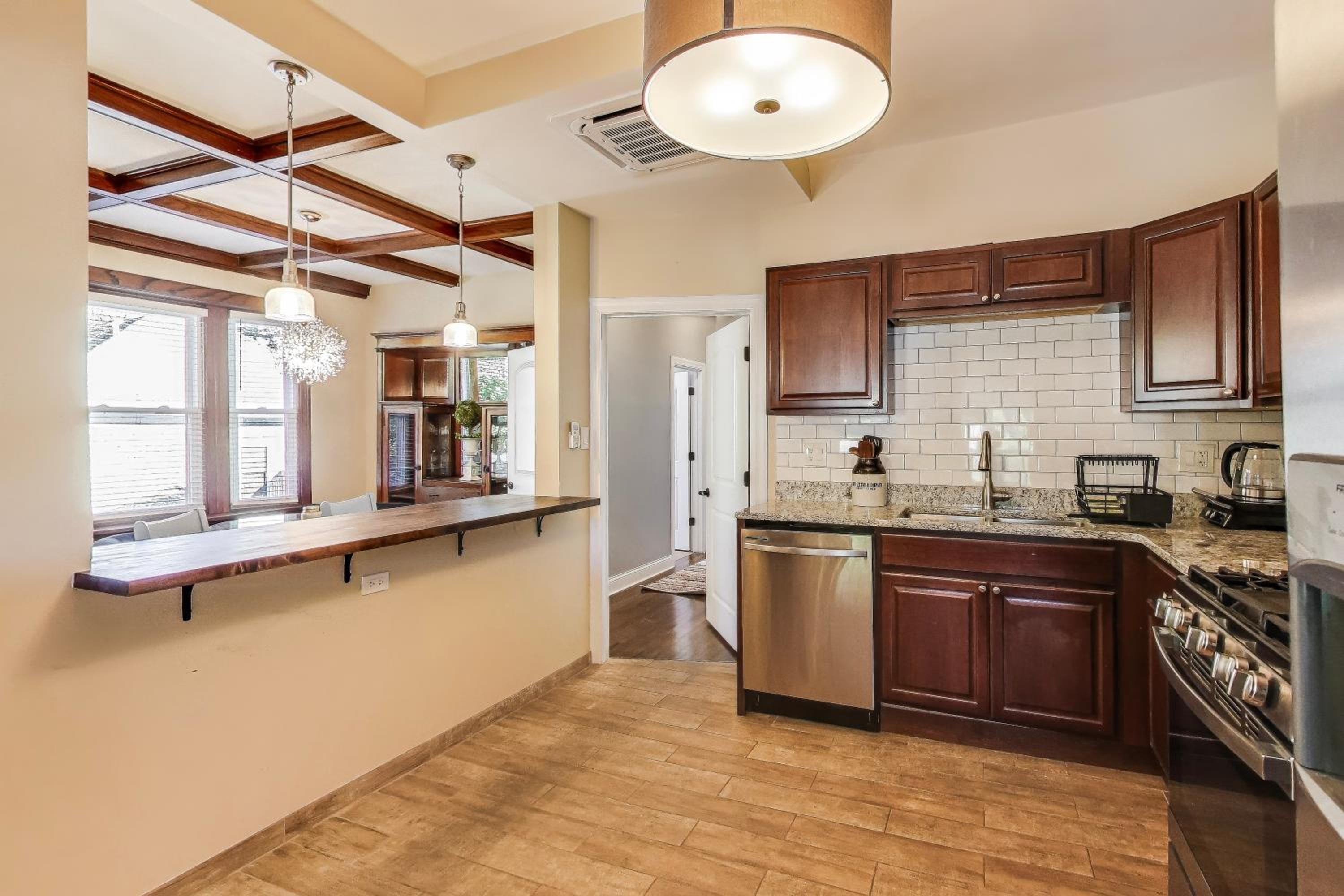 Edgewater King 1 Bd - Near Loyola, Beach &Andersonville