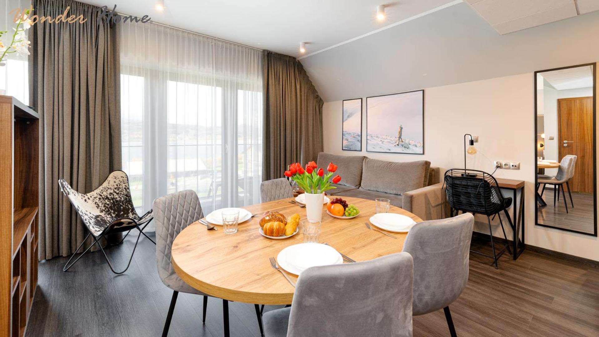 Wonder Hill - klimatyzowane apartamenty z bajkowym widokiem na góry i zalew