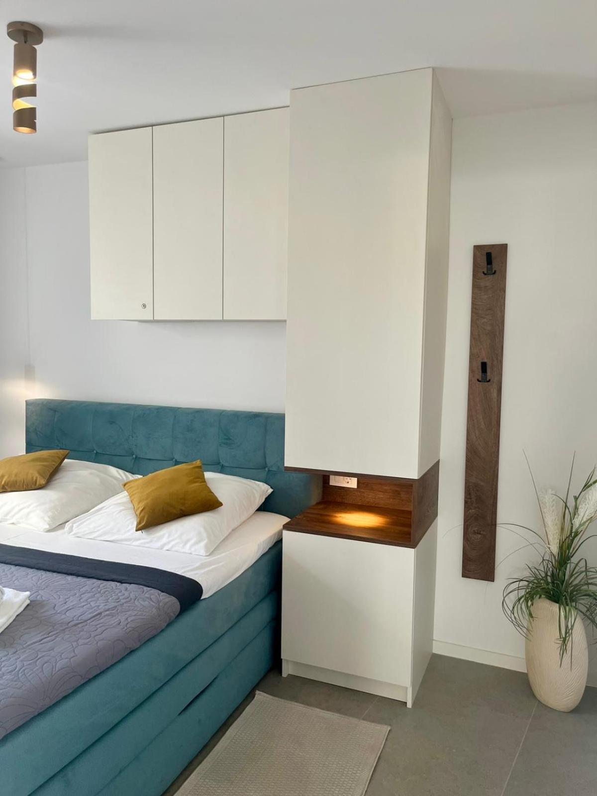 Salt & Stone - apartment with private pool