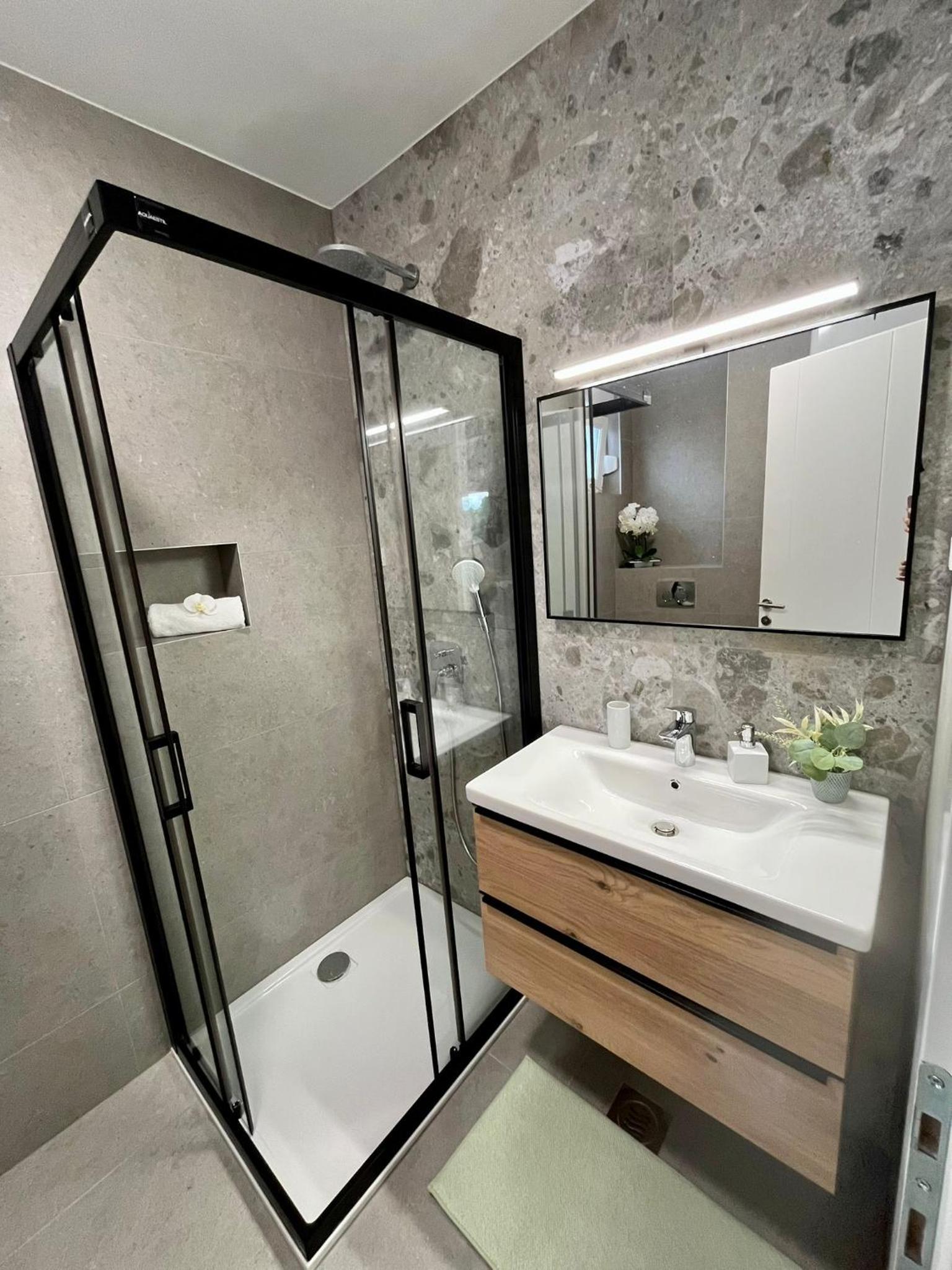 Salt & Stone - apartment with private pool