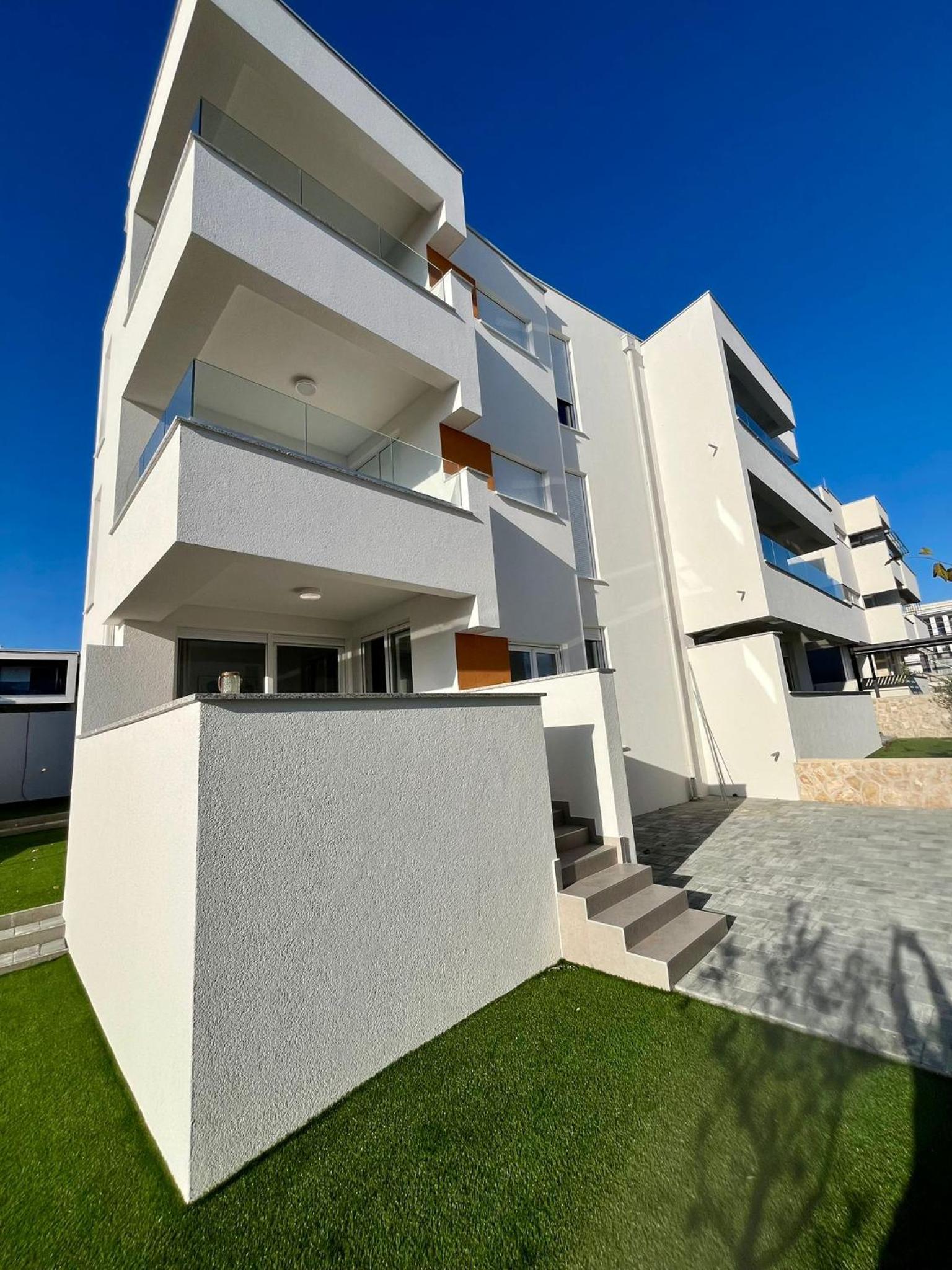 Salt & Stone - apartment with private pool
