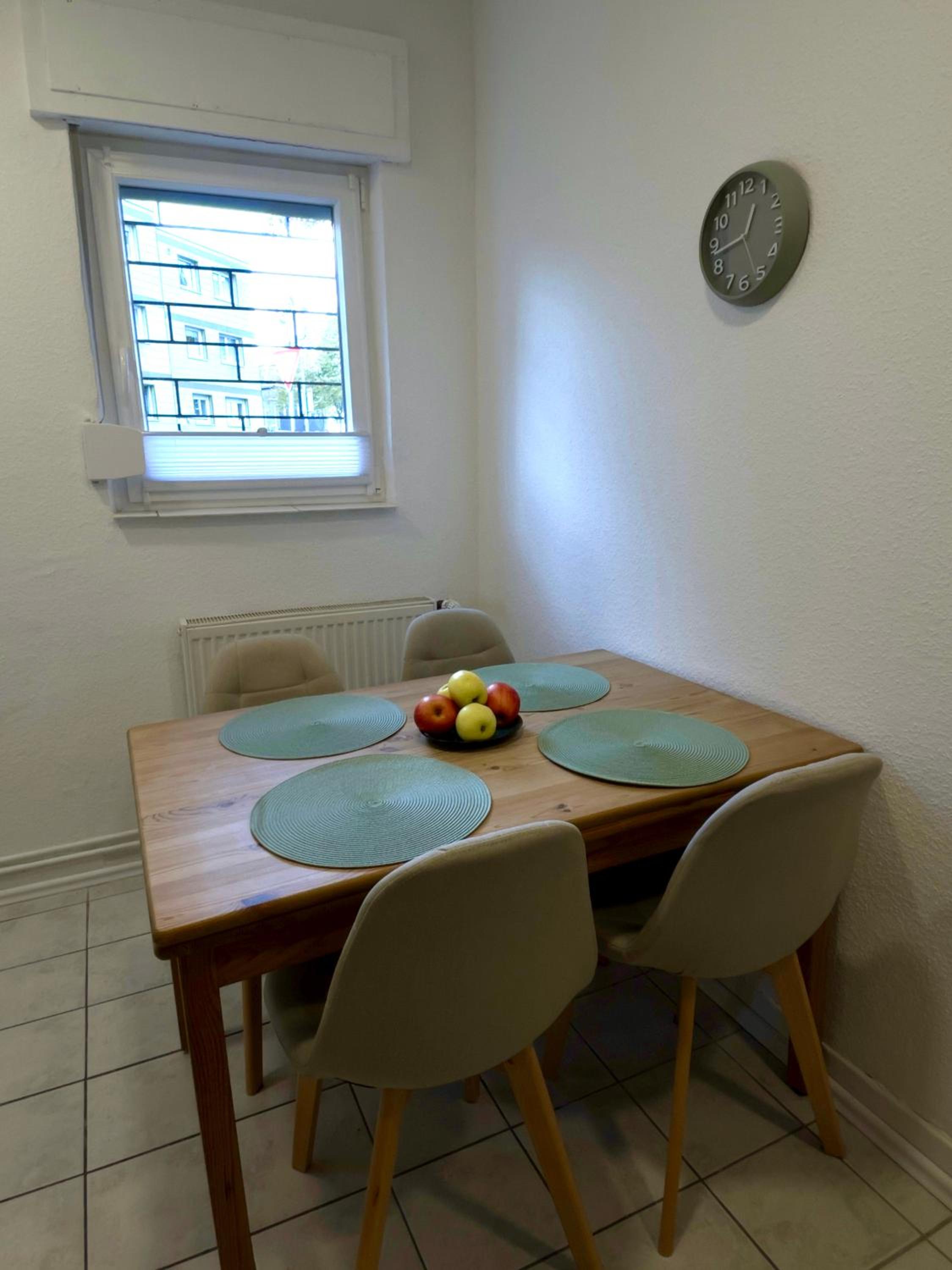 Jans 4 Personen Apartment Herten NRW Veltins Arena Küche P WLAN mit Code