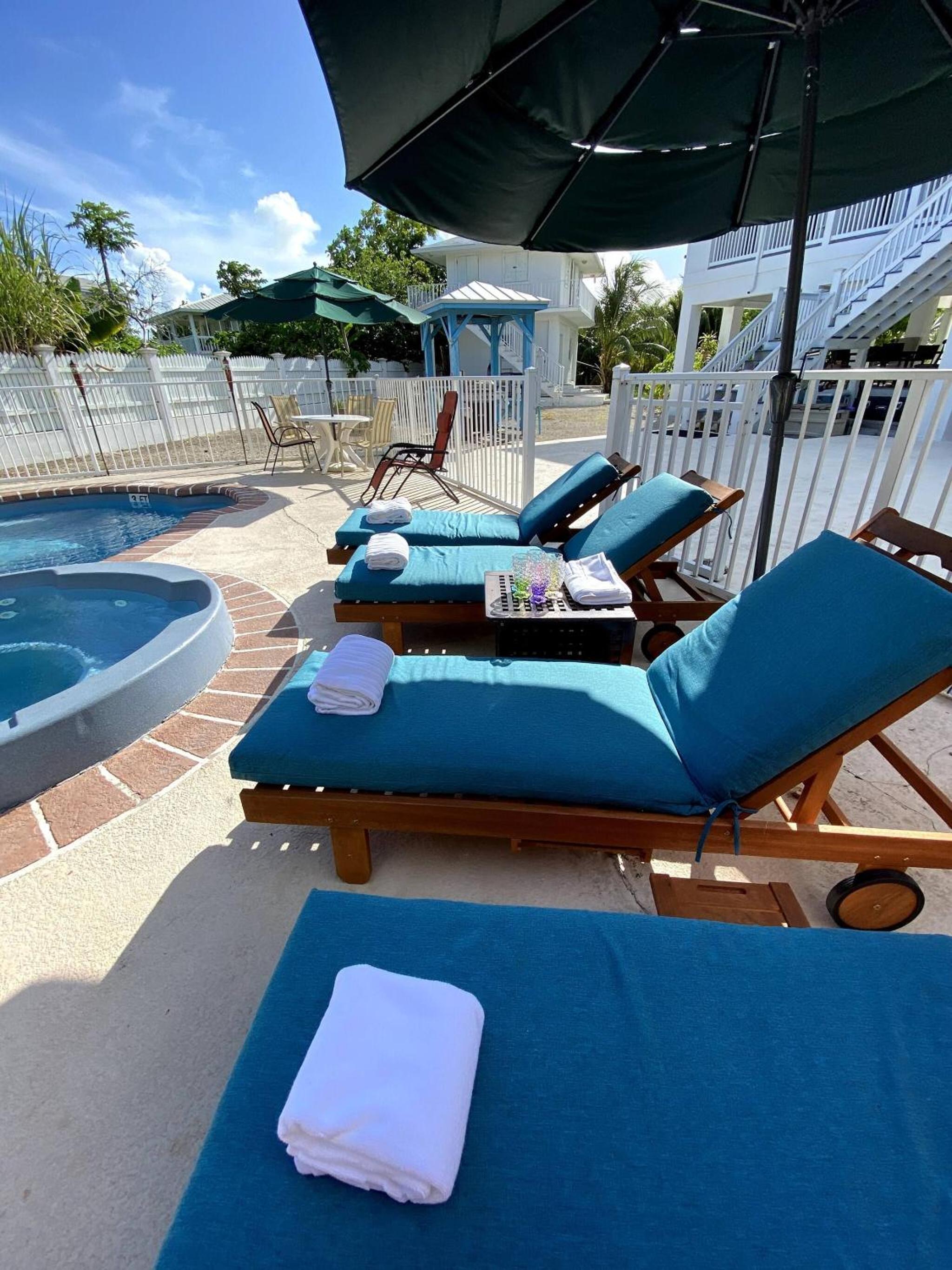 Eco Friendly Secluded OceanView Pool near Key West