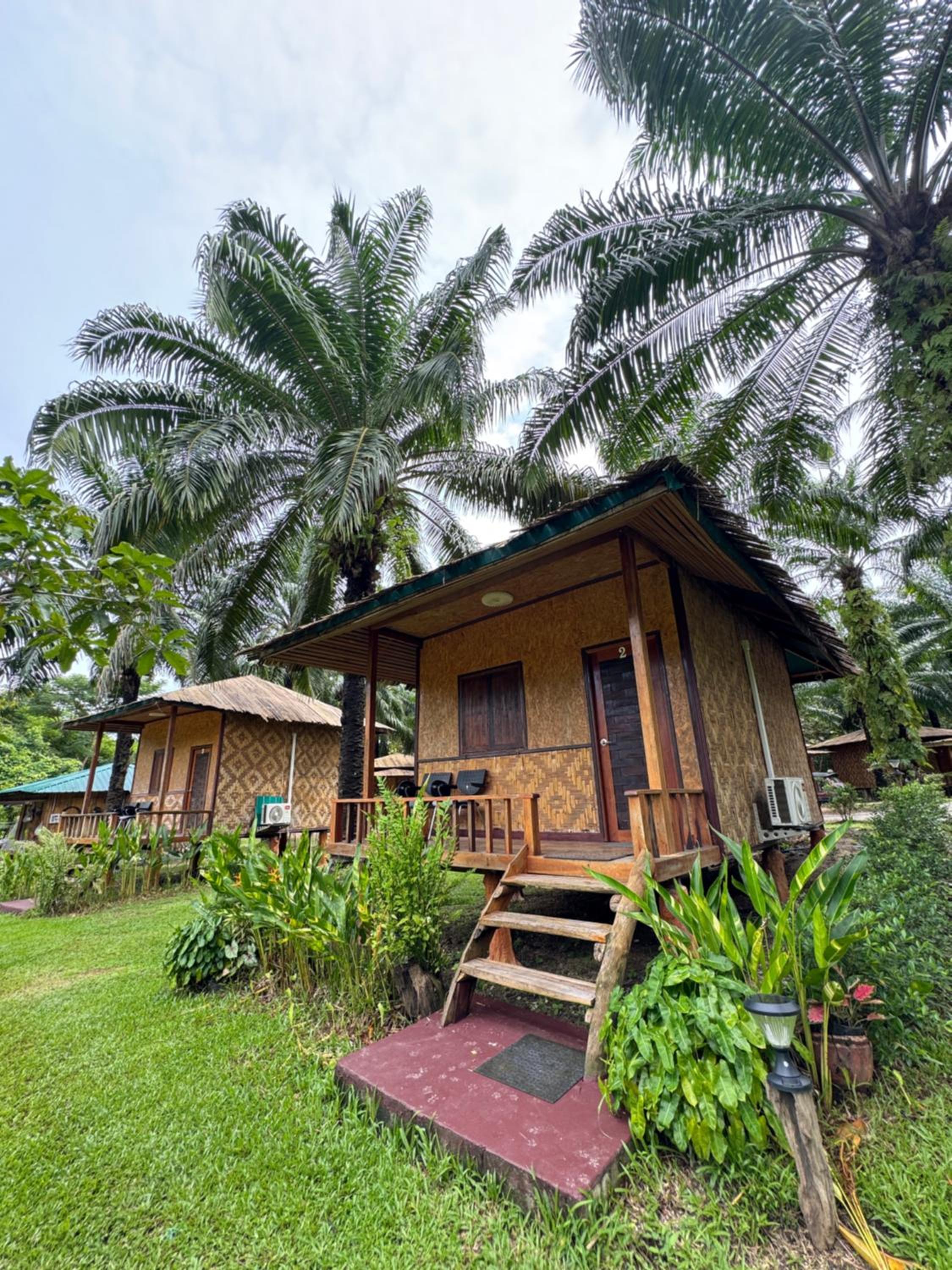 Lak Kao Nai Resort หลักเก้า ไนท์ รีสอร์ท