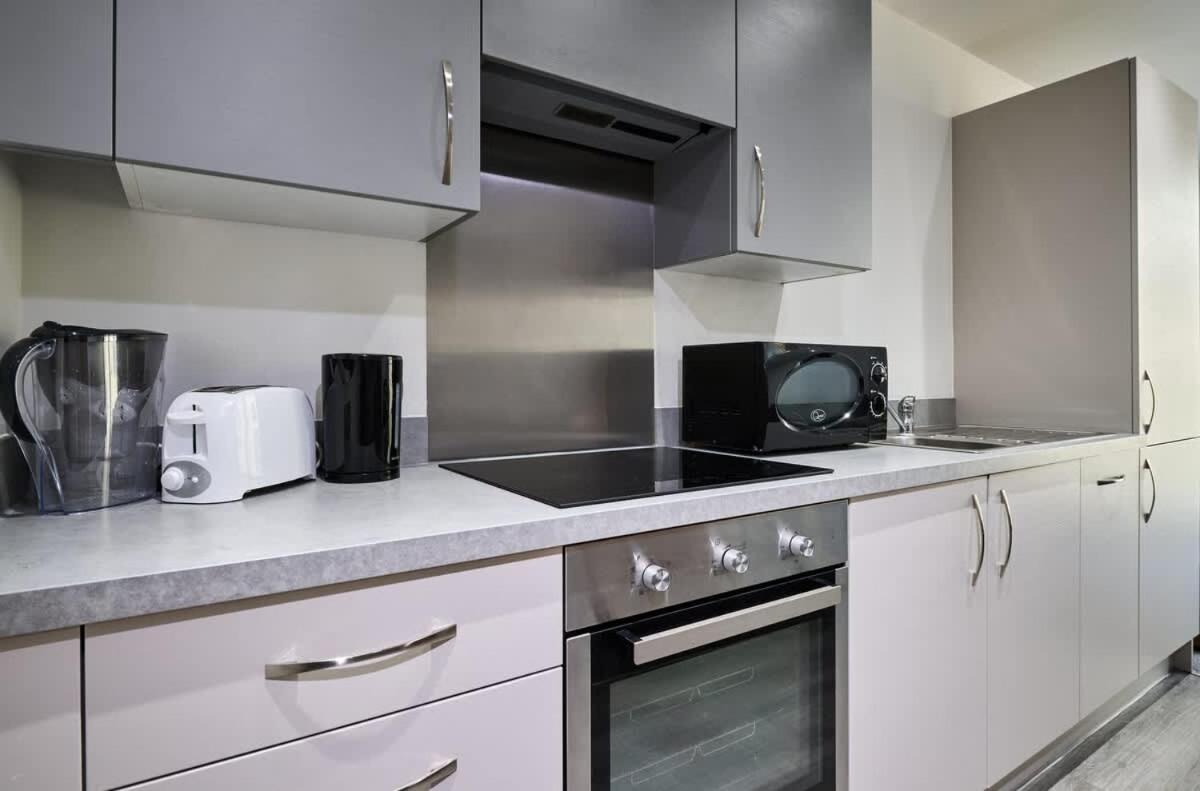 Joyful Management - Riverview 1 bedroom Apartment 10 min to City Centre