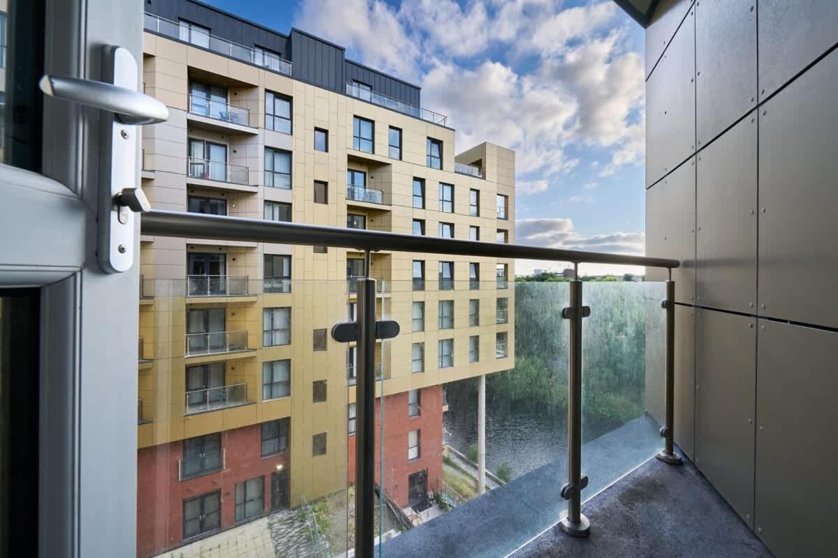 Joyful Management - Riverview 1 bedroom Apartment 10 min to City Centre