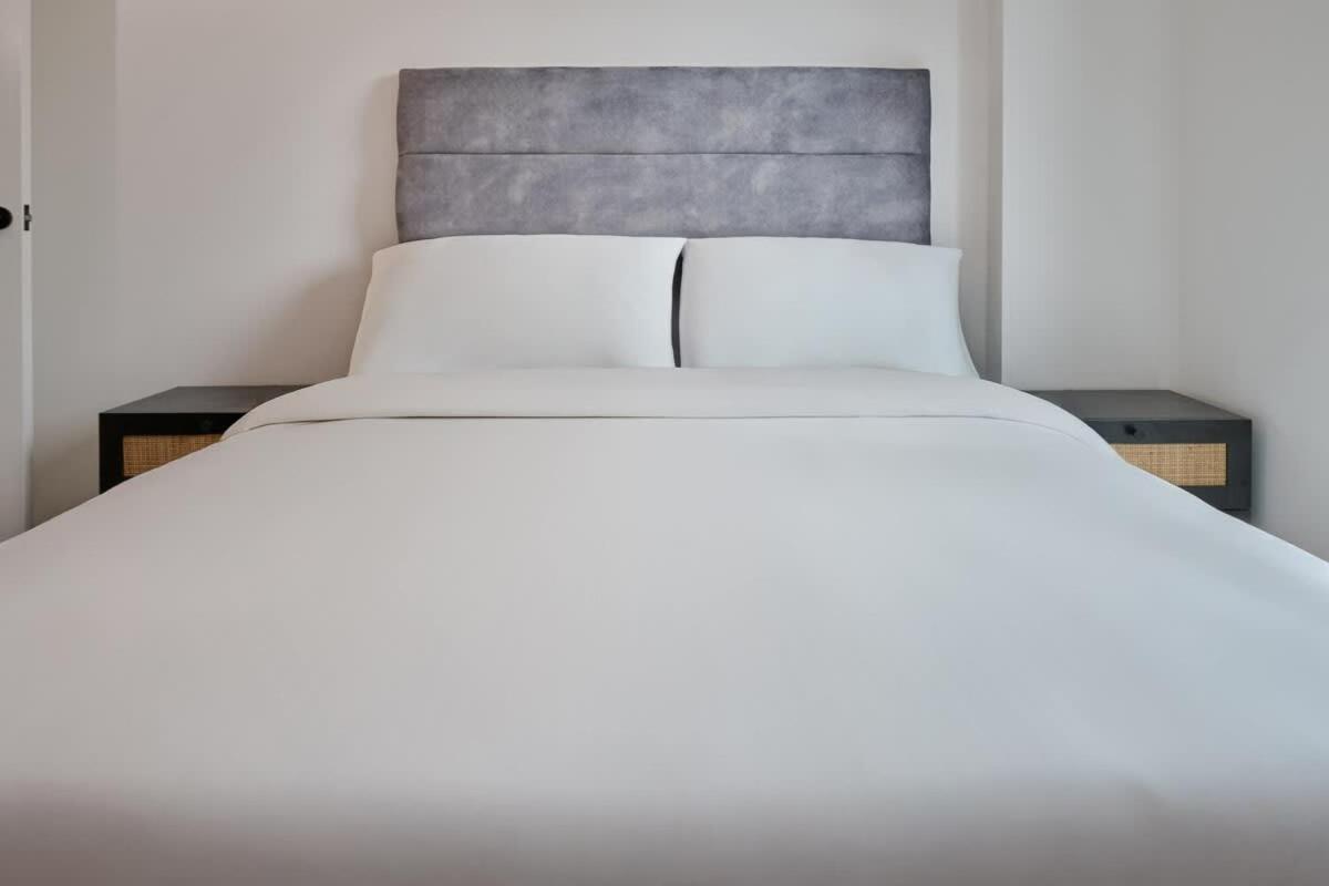 Joyful Group - Warm 2 Bed Ensuite Apartment near Manchester City Centre and Old Trafford