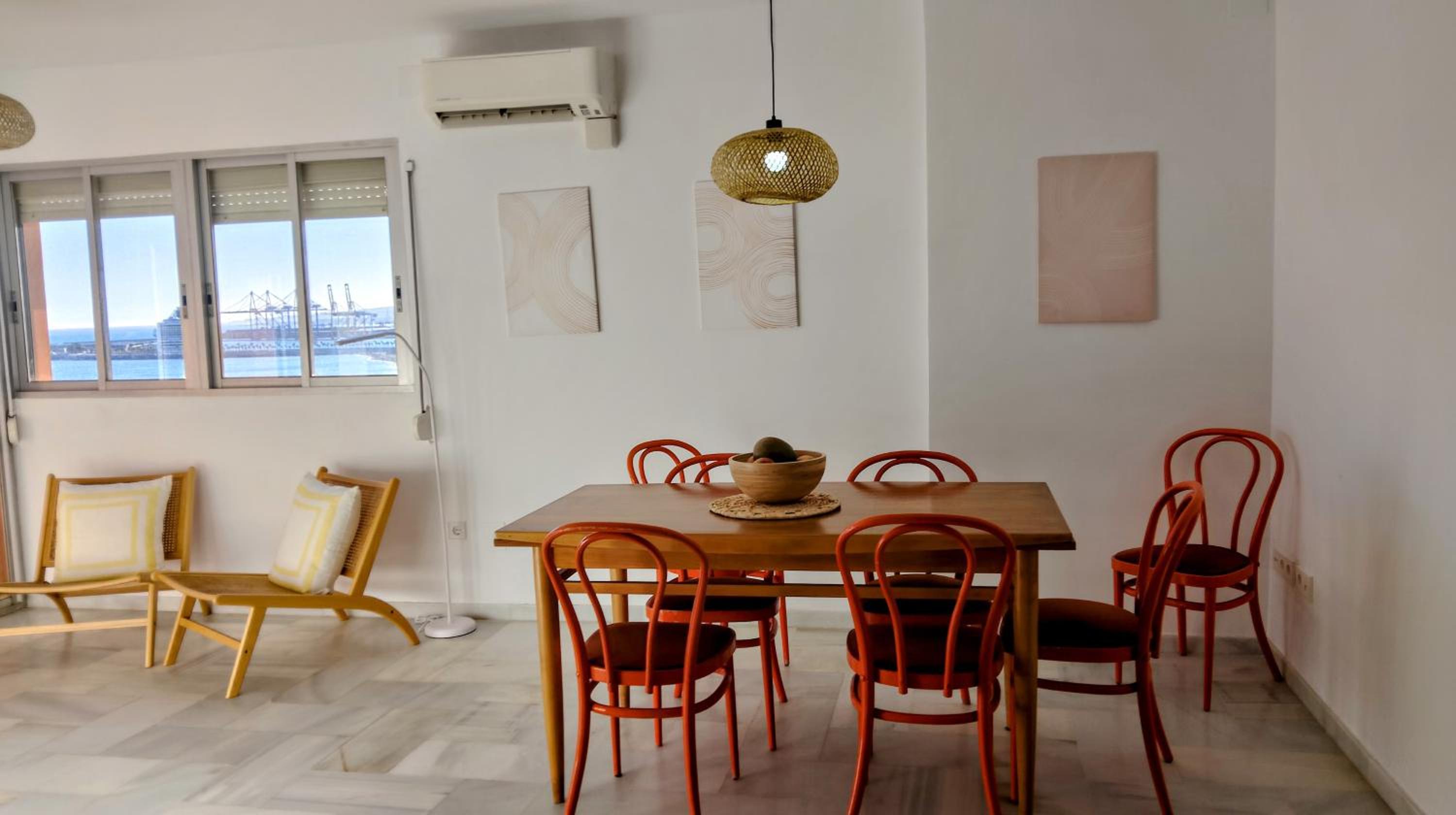 Apartamento con espectaculares vistas y terraza