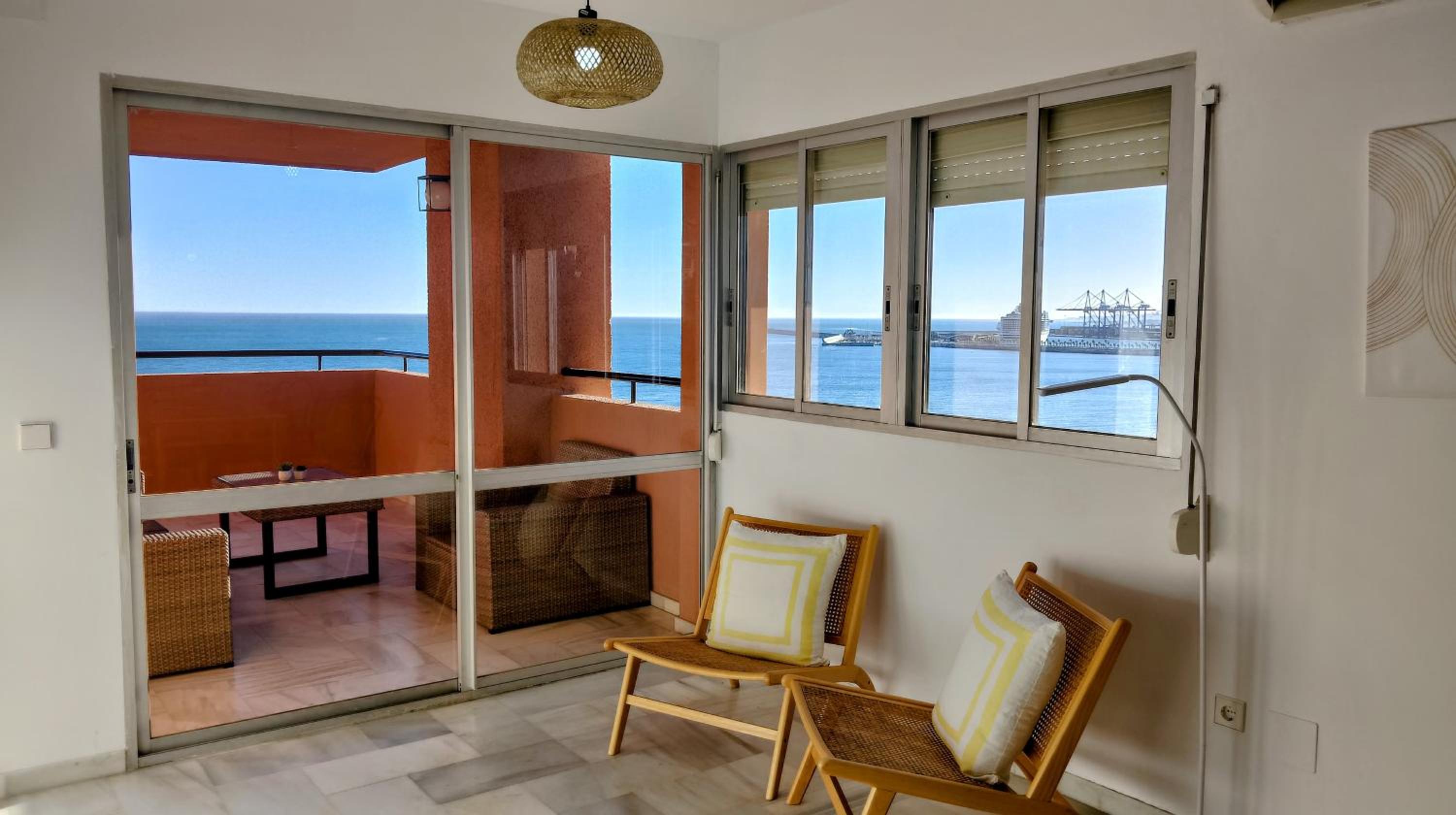 Apartamento con espectaculares vistas y terraza