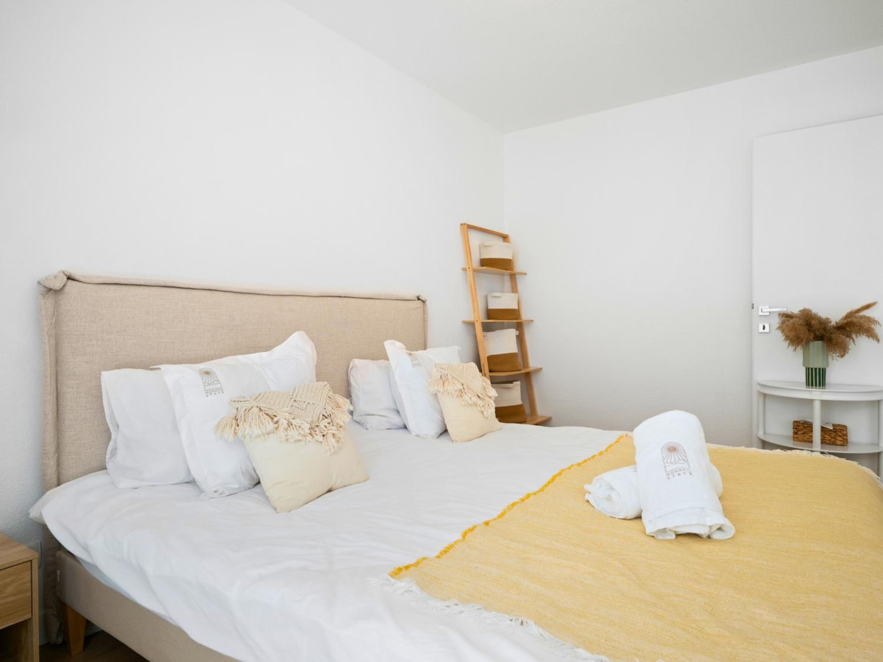 Le Cocon - 5 min to Monaco - Ideal couple or business - Free private parking - Near events - Terrace and balcony - Premium services
