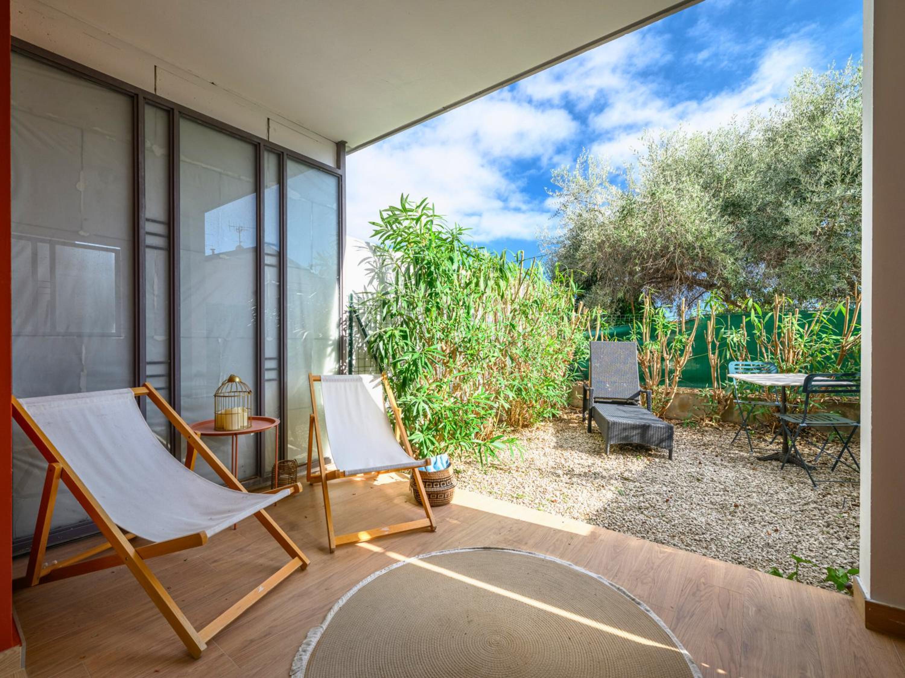 Le Cocon - 5 min to Monaco - Ideal couple or business - Free private parking - Near events - Terrace and balcony - Premium services