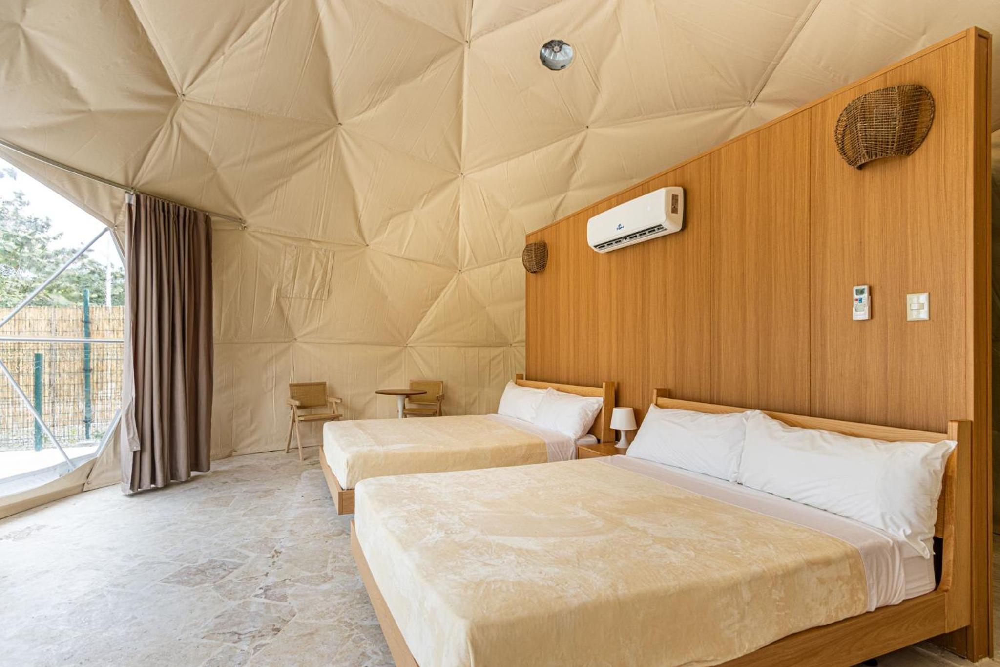 Bubble Glamping, Family 2 beds, we have a 12 units like this