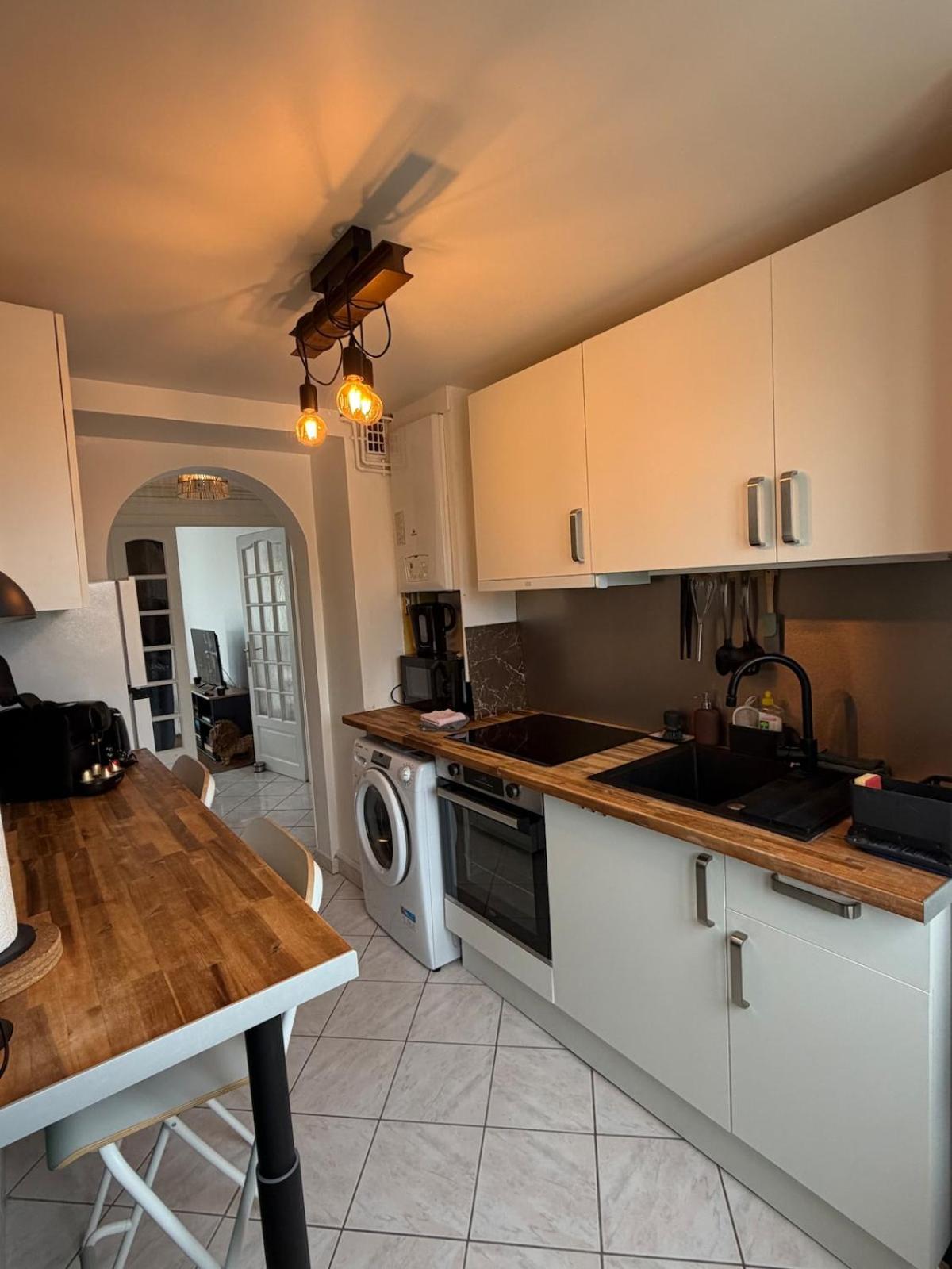 Appt aux Arceaux, Montpellier Centre, balcon, wifi, parking, Netflix