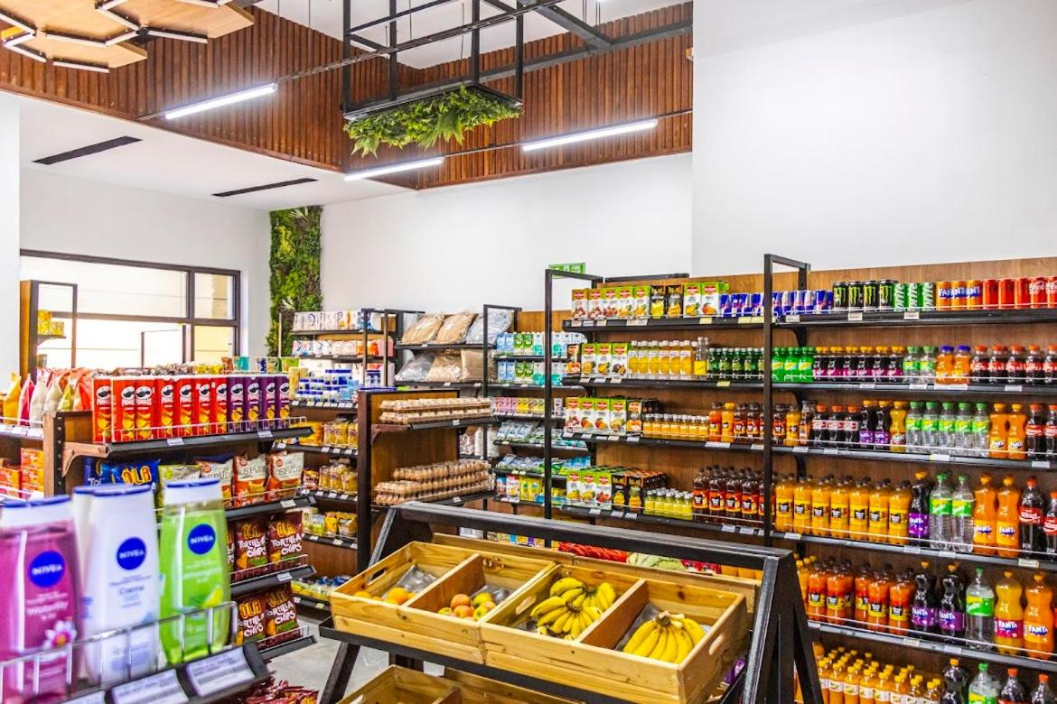 Alba Apartment in Nairobi with Pool, Gym and Minimart