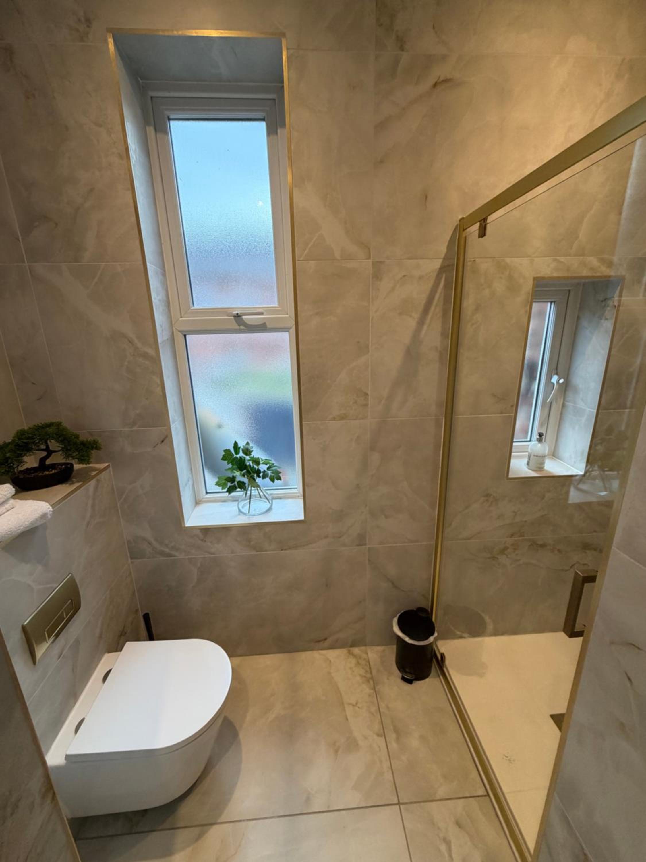 Modern 2 Bed 2 Bath Apartment in Prime Jesmond Location