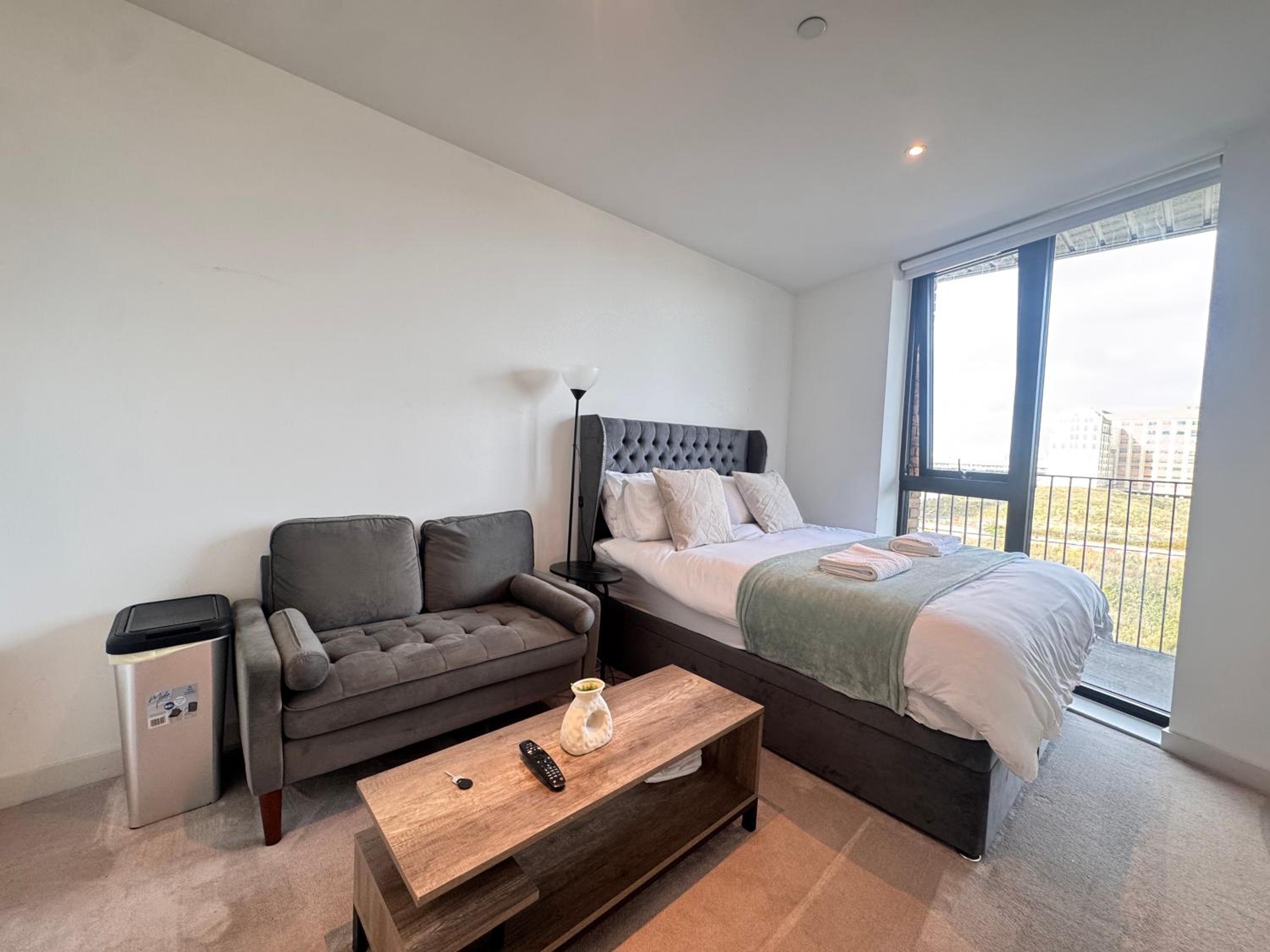 Riverside Suites and Apartments