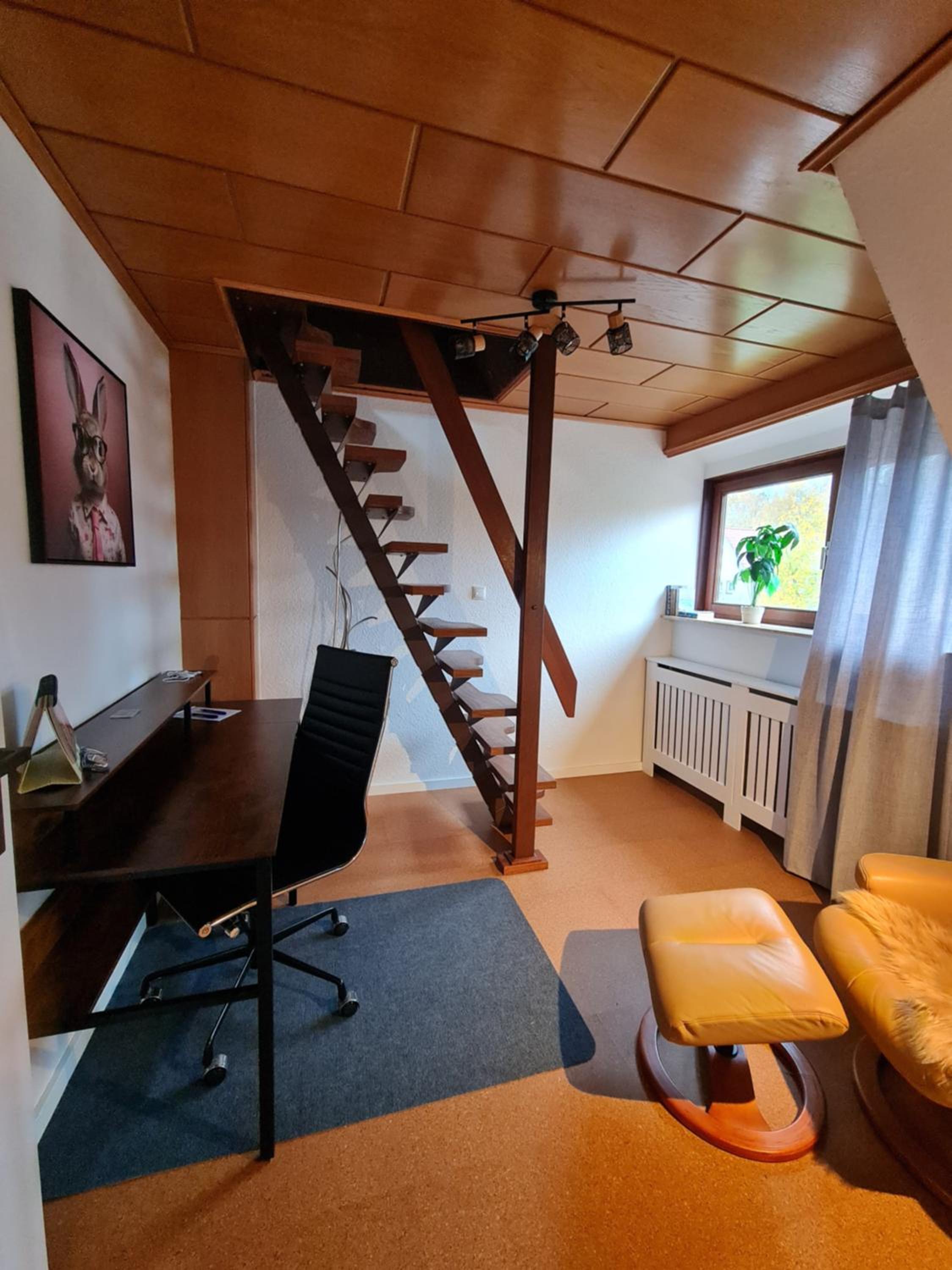 Große 4-Personen-Wohnung mit 3 Schlafzimmern & Parkplatz ruhig gelegen